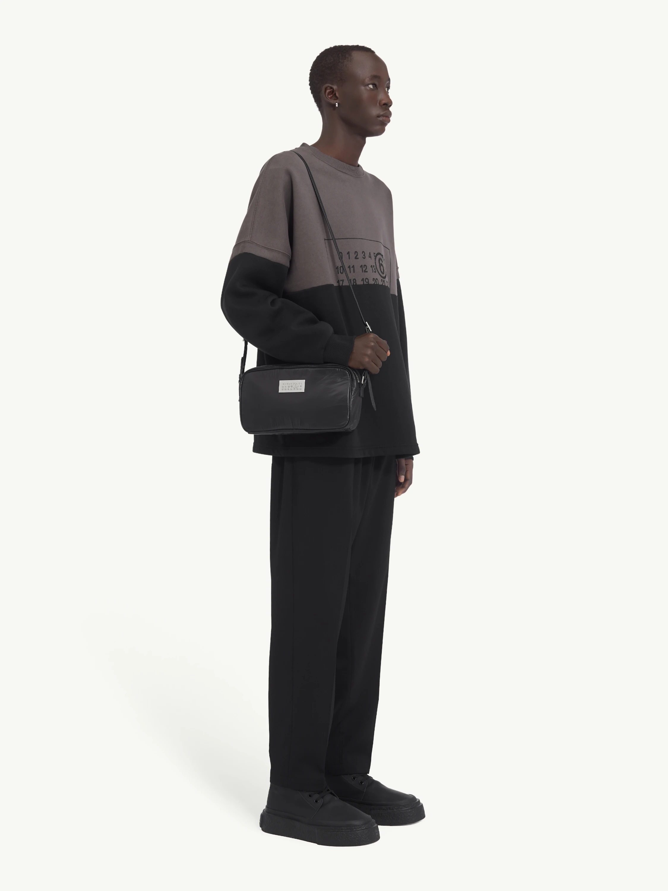 Свитшот MM6 Maison Margiela Split Number Logo Grey/Black
