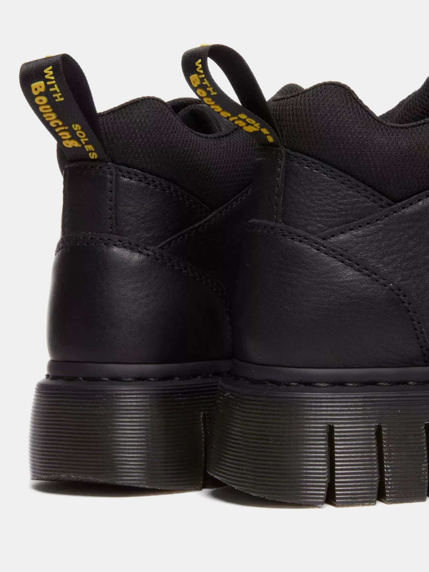 Ботинки Dr. Martens Woodard Grizzly Leather Low Casual Black