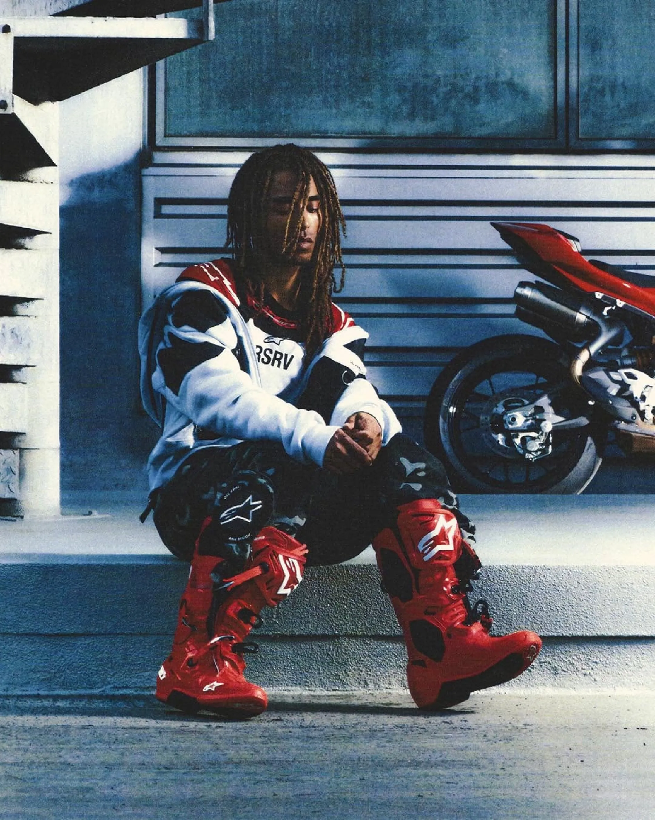 На пределе скорости. Alpinestars RSRV