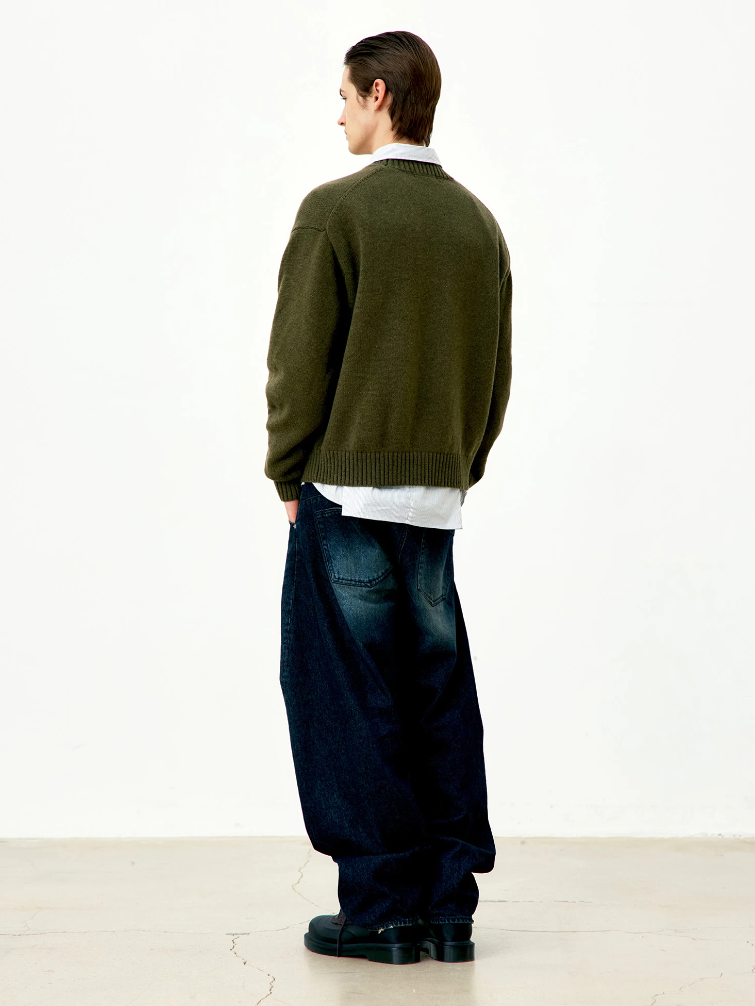 Свитер COOR Wool Cropped Crewneck Khaki