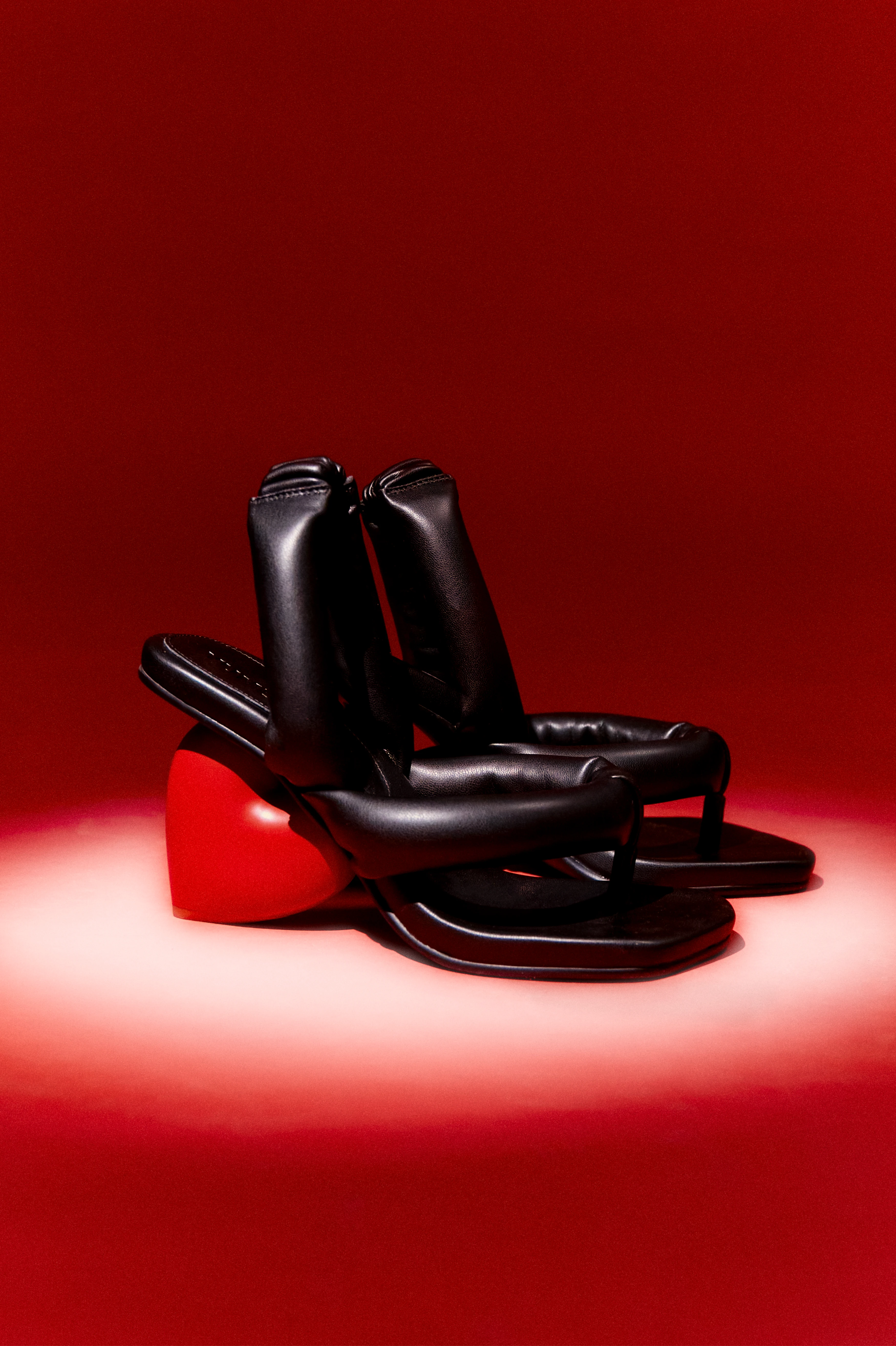 Женские туфли YUME YUME Love Heel Black Red