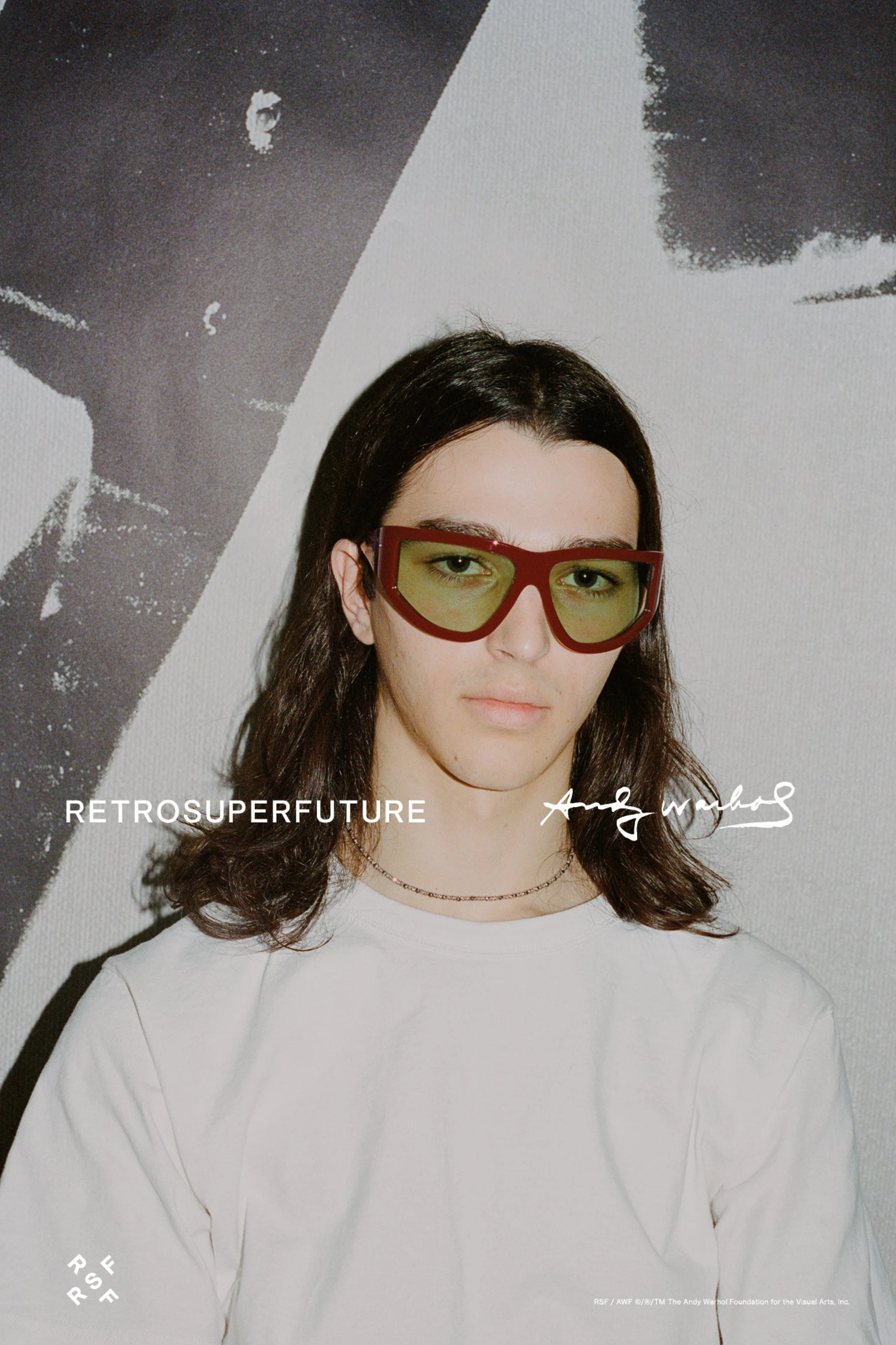 История RETROSUPERFUTURE
