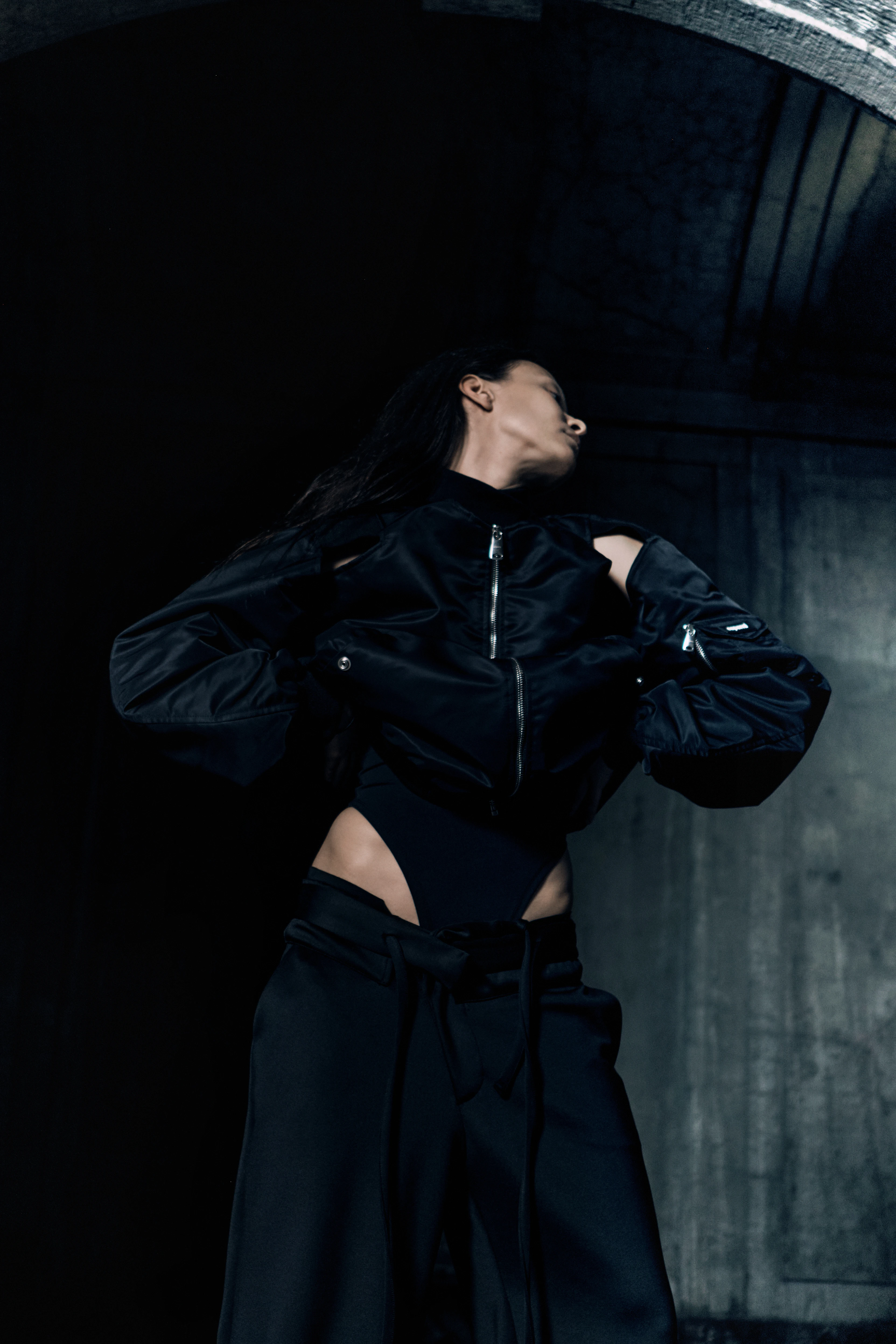Женский бомбер Coperni Cut-Out Twisted Bomber Black