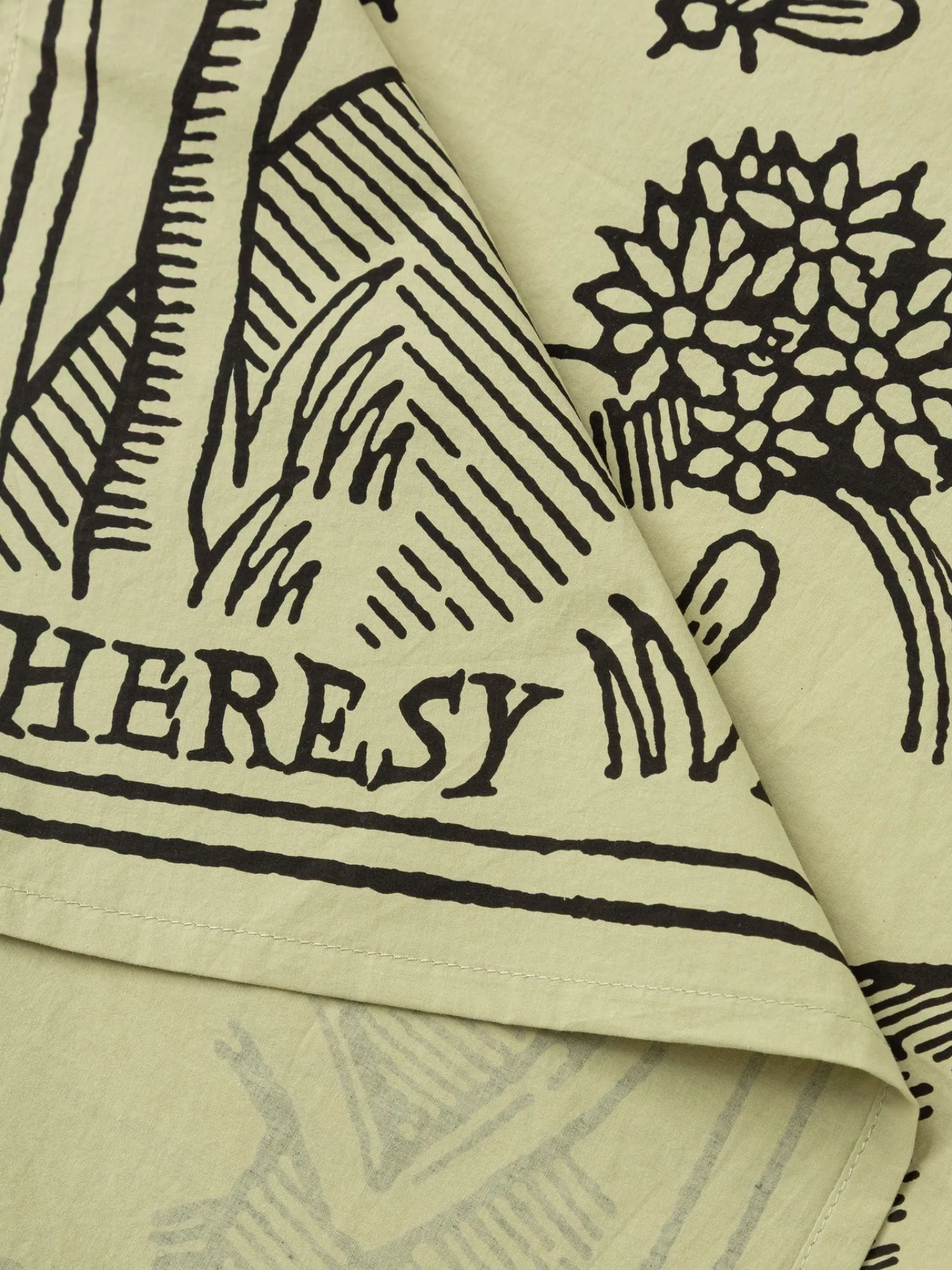 Платок Heresy Plague Scarf Green