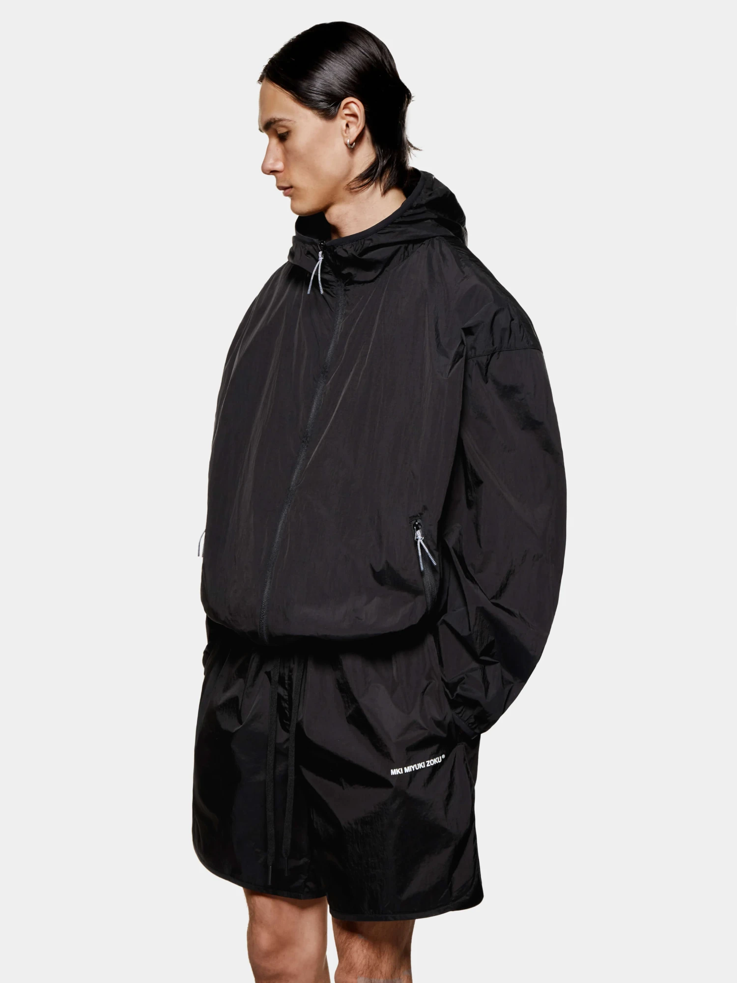 Ветровка MKI MIYUKI ZOKU Active Nylon Hooded Black