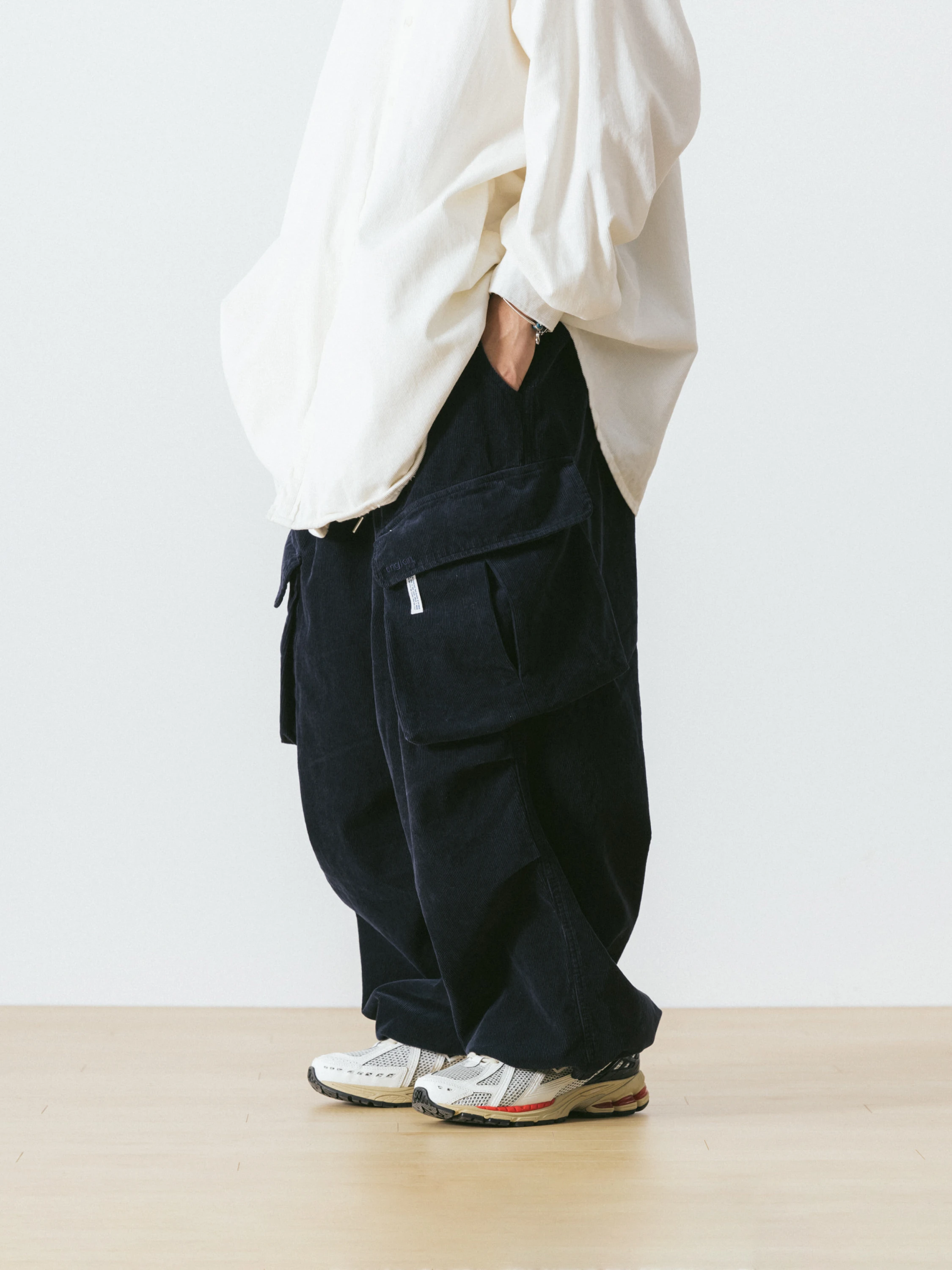 Брюки ANGLAN Corduroy Oblique Cargo Balloon Navy