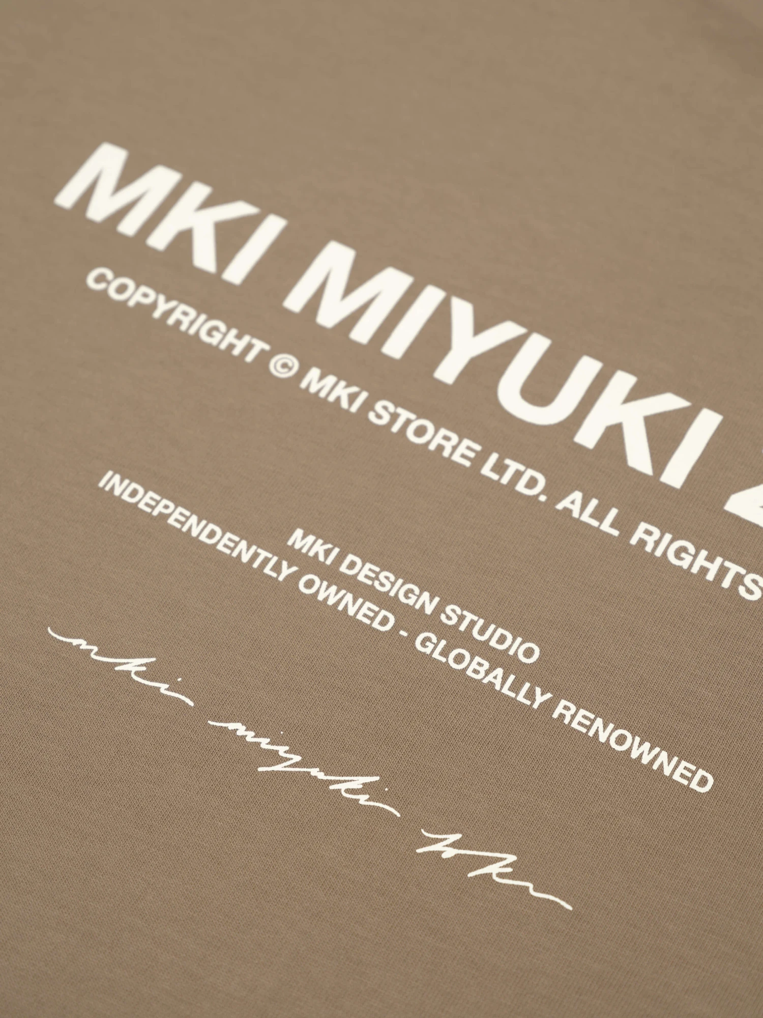 Футболка MKI MIYUKI ZOKU Design Studio Mushroom