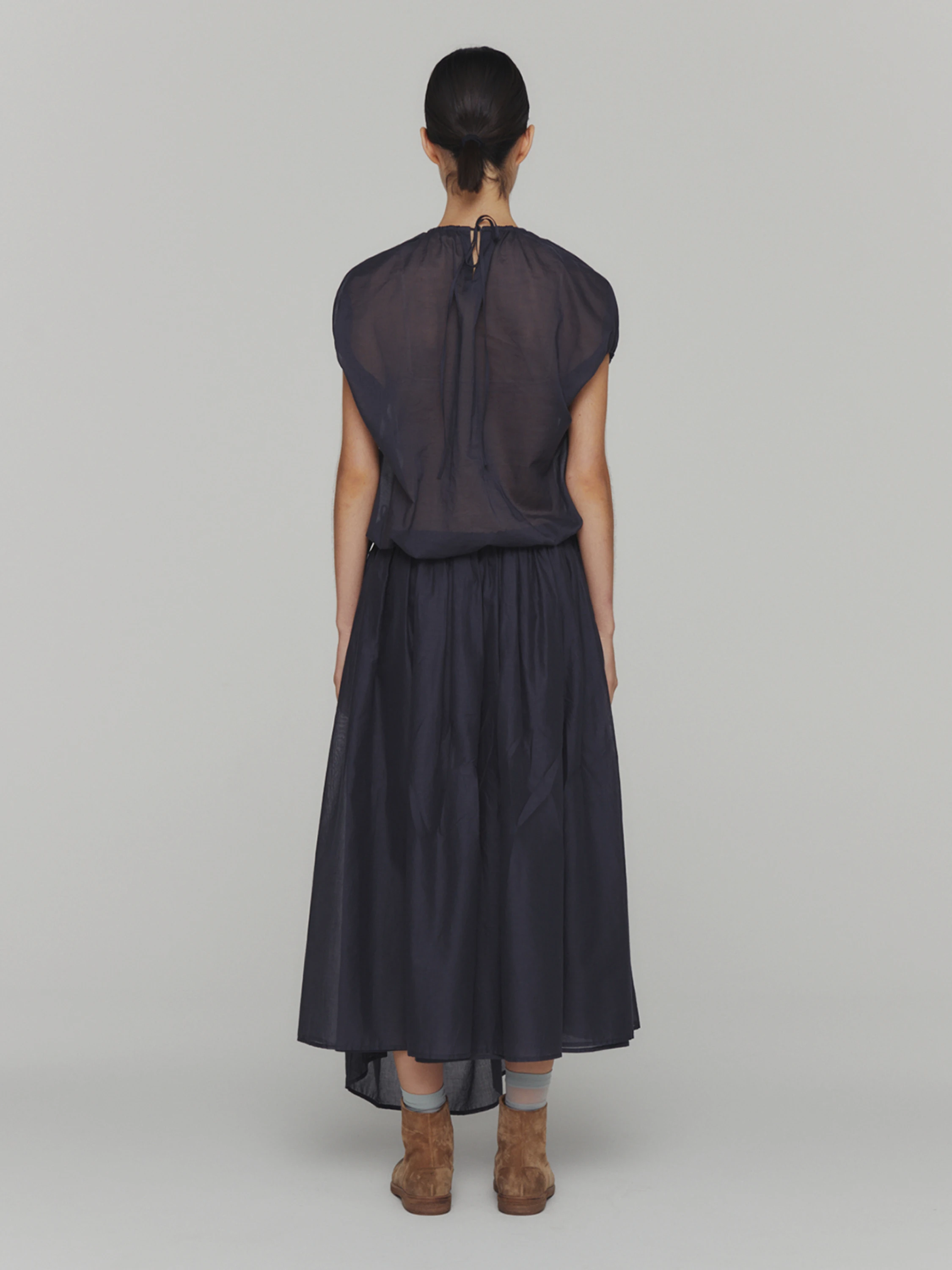 Женский топ AMOMENTO Sheer Volume Shirring Top Navy