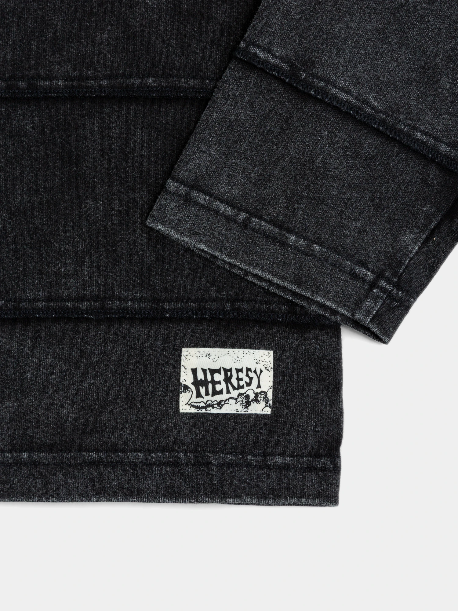 Лонгслив Heresy Sediment Ash
