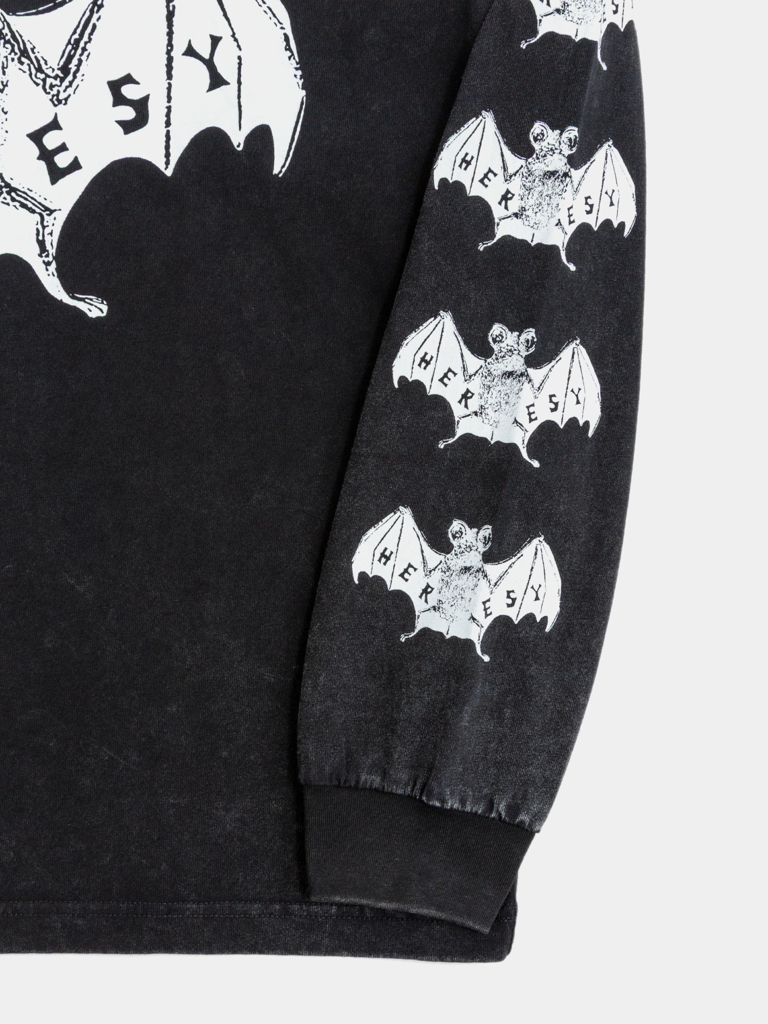 Лонгслив Heresy Bats Black