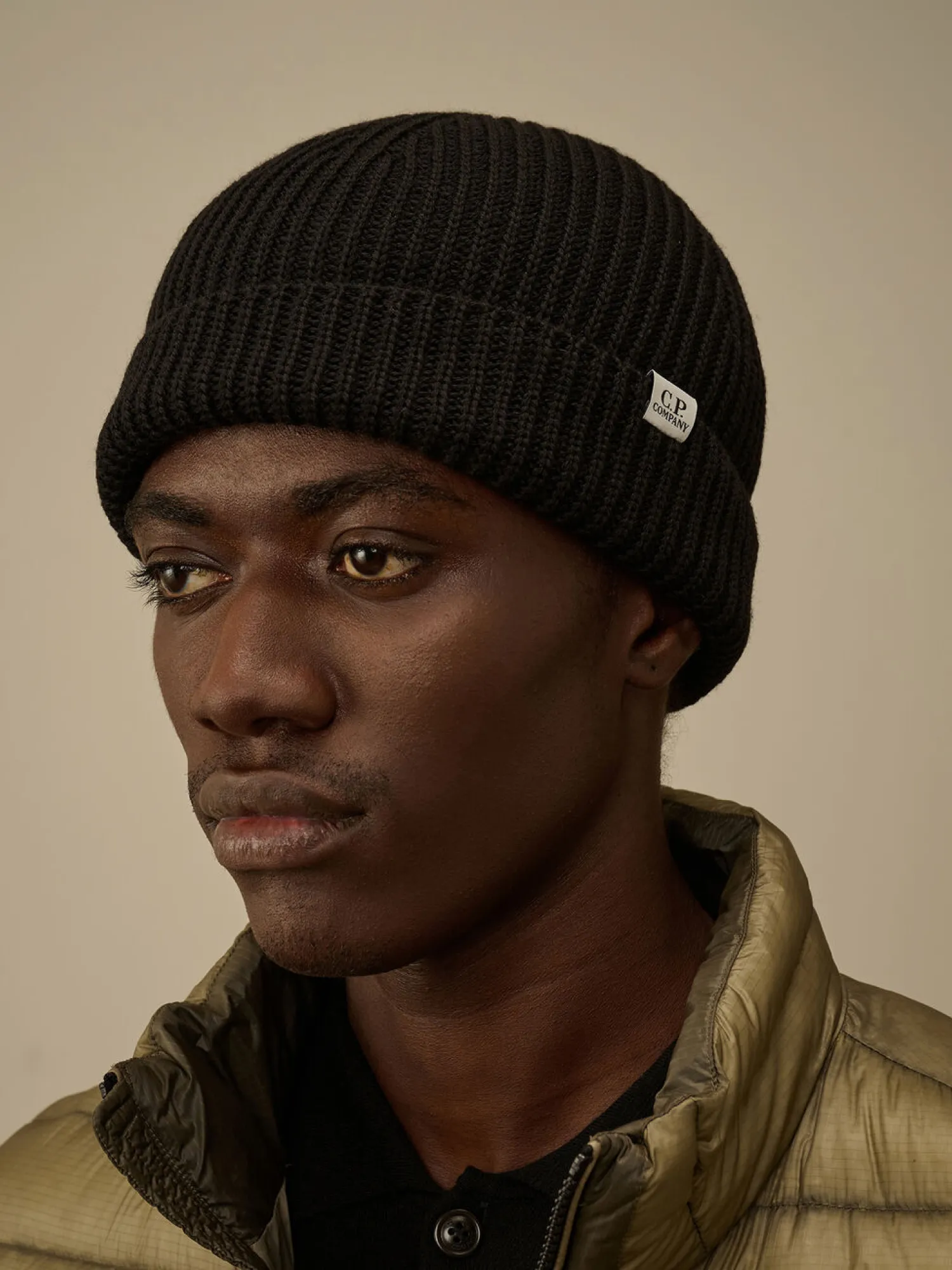 Шапка C.P. Company Extrafine Merino Fisherman Black