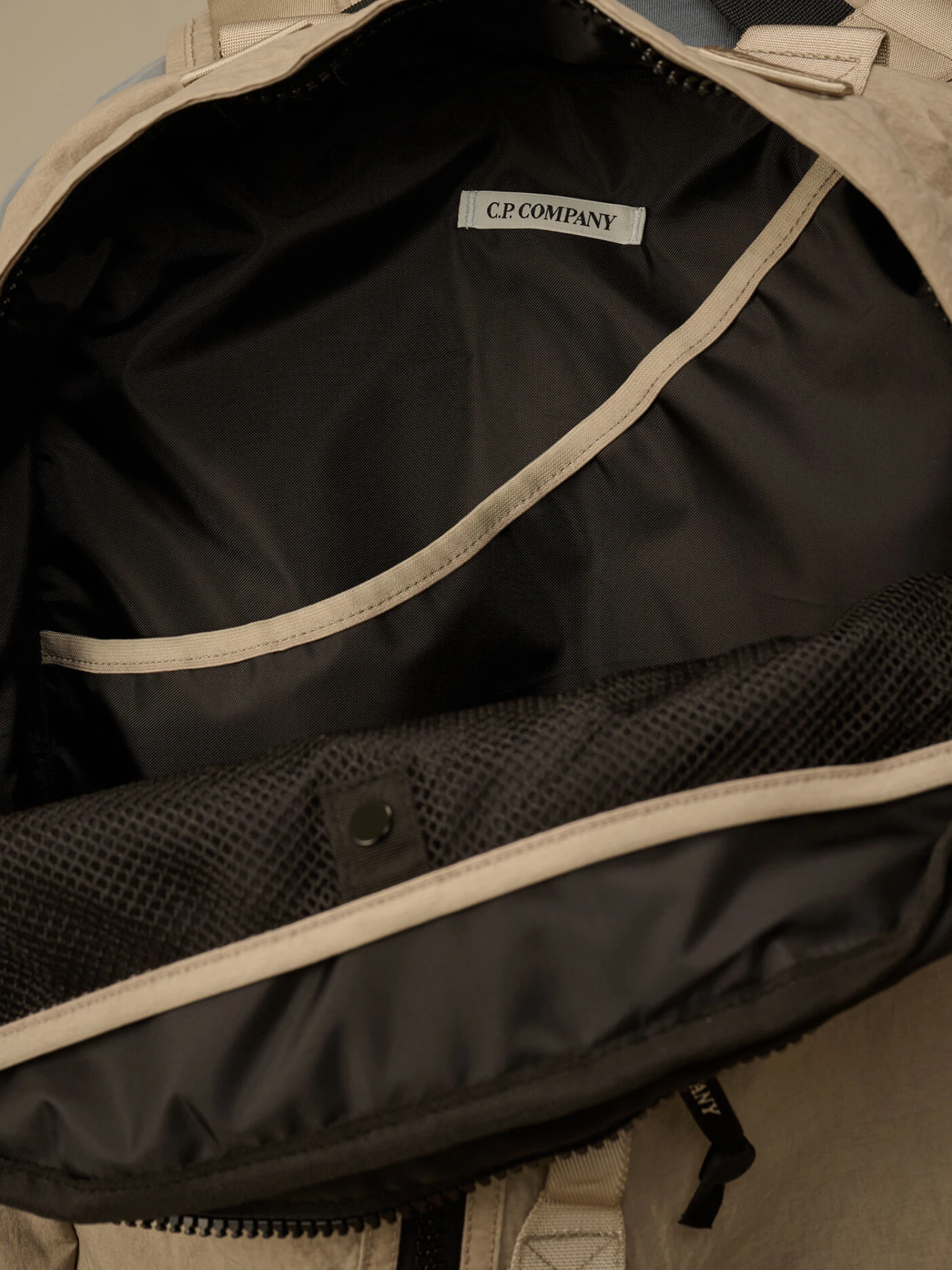 Рюкзак C.P. Company Plain Paper Touch Travel Vintage Khaki