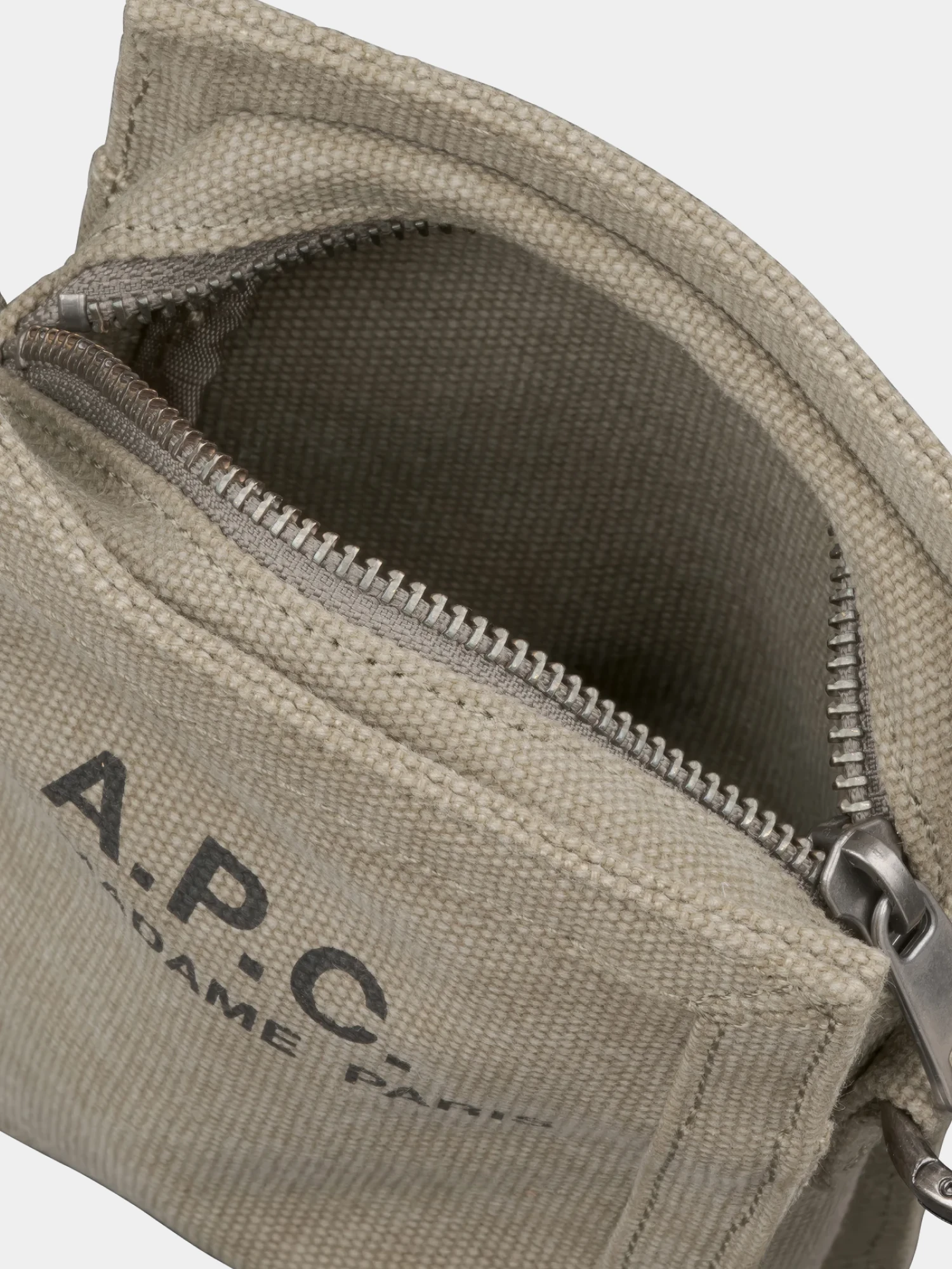 Сумка A.P.C. Recuperation Neck Pouch Kaki