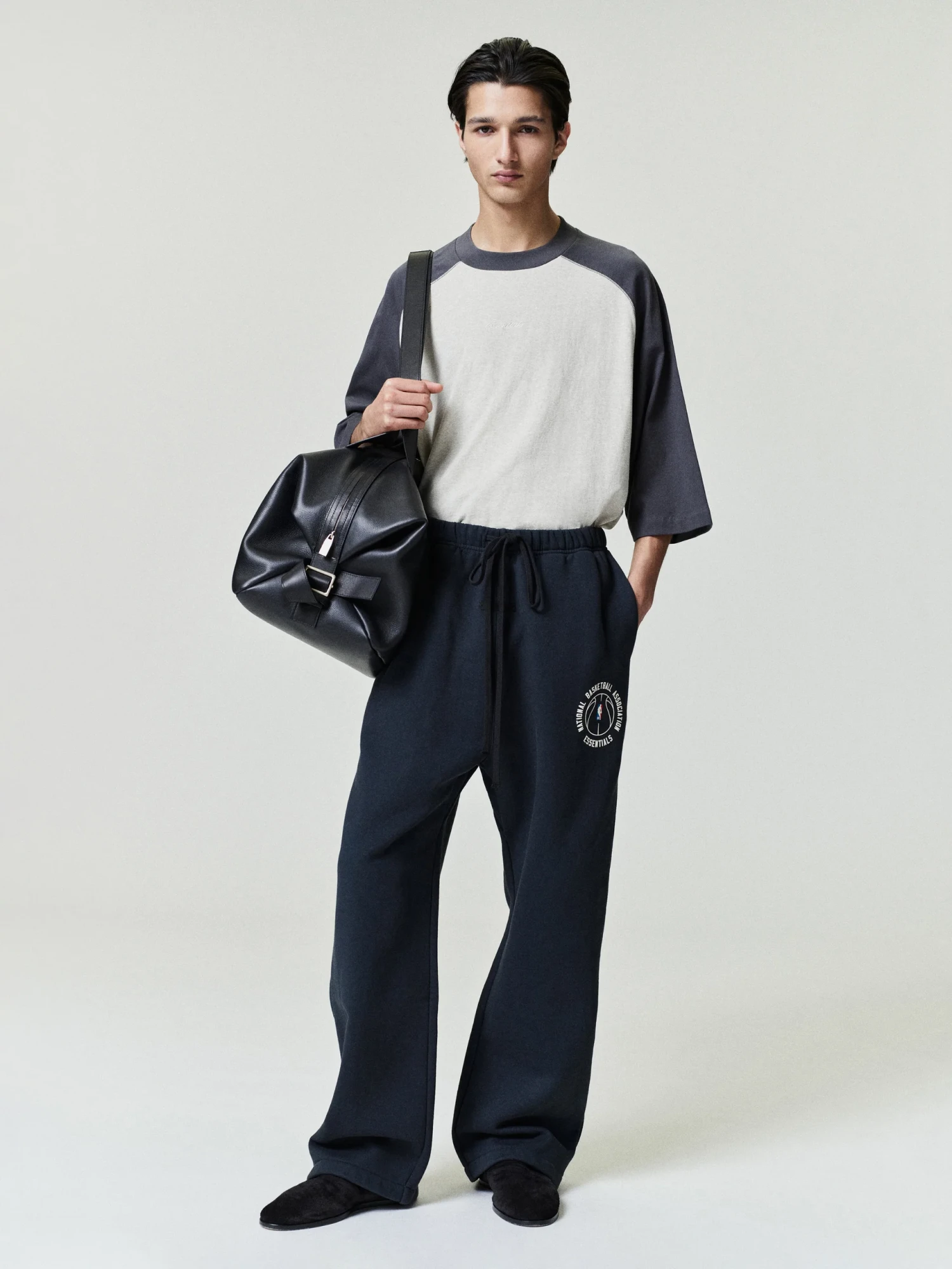 Футболка Fear of God ESSENTIALS Signature Iron Grey