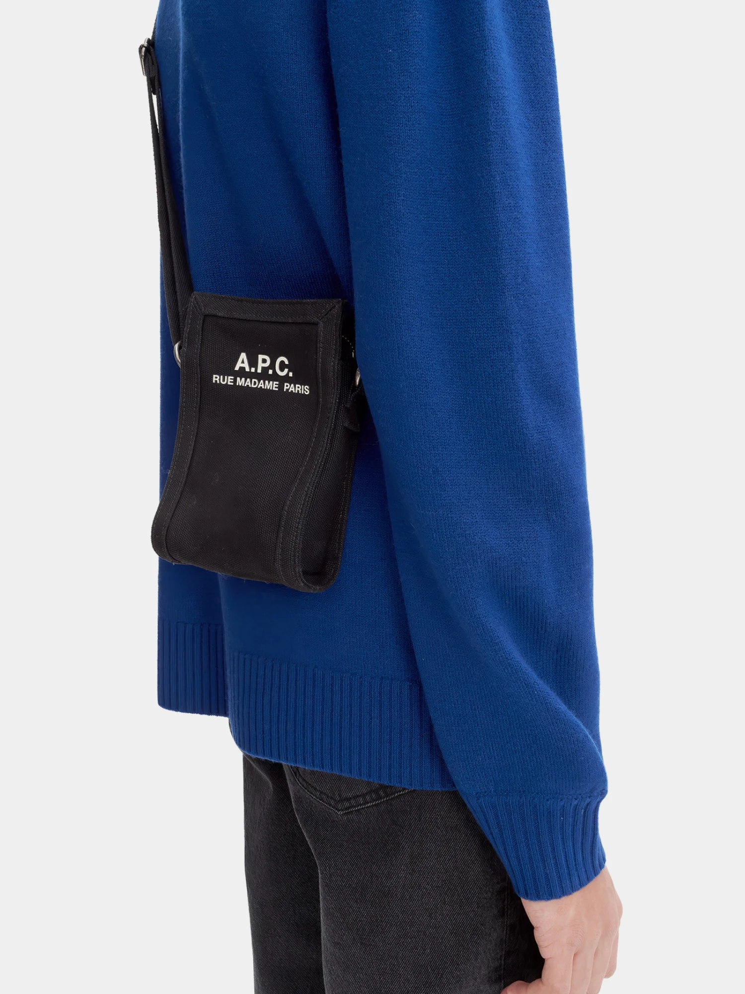 Сумка A.P.C. Recuperation Neck Pouch Noir