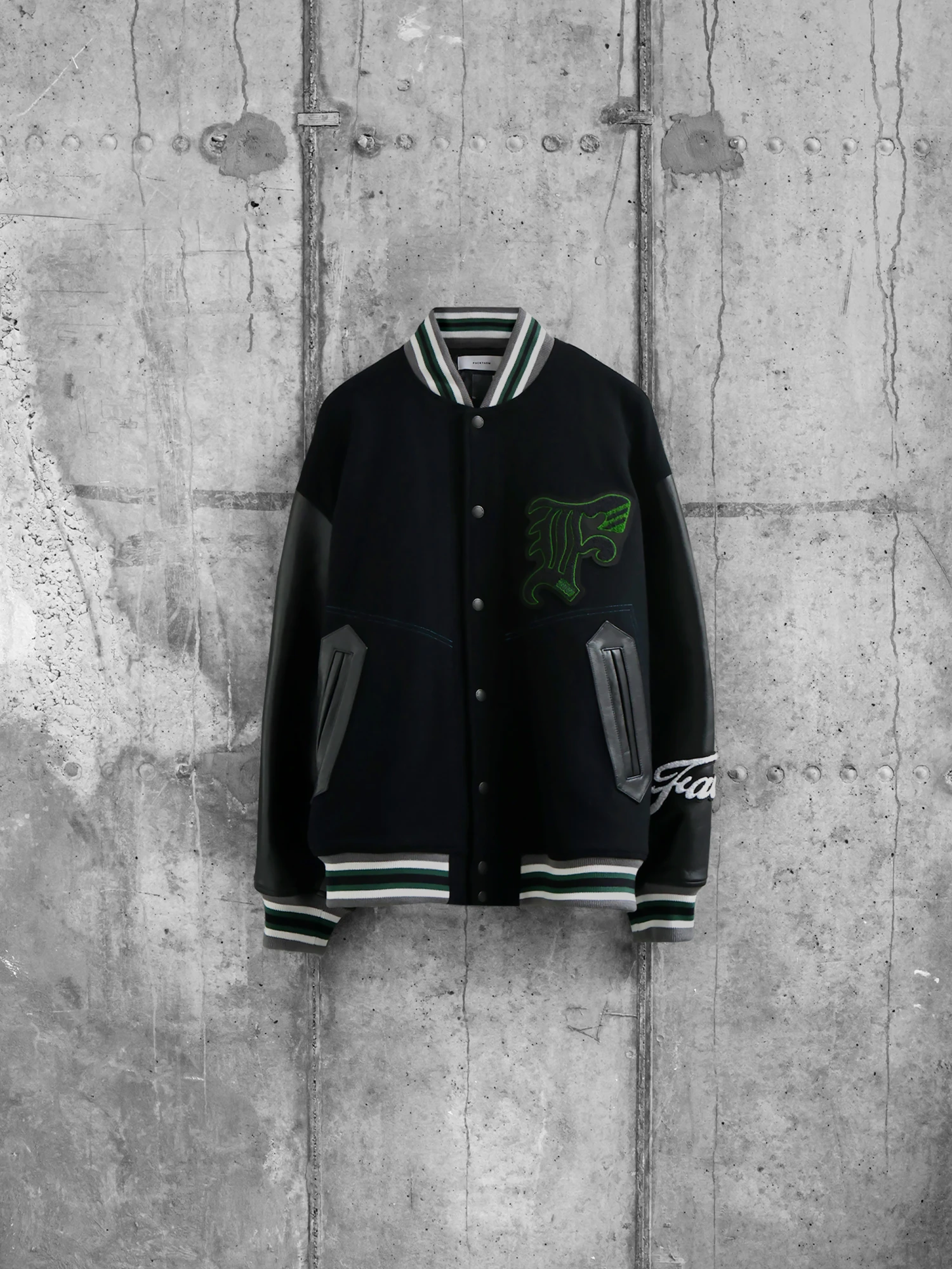 Бомбер FACETASM Patched Stadium Black
