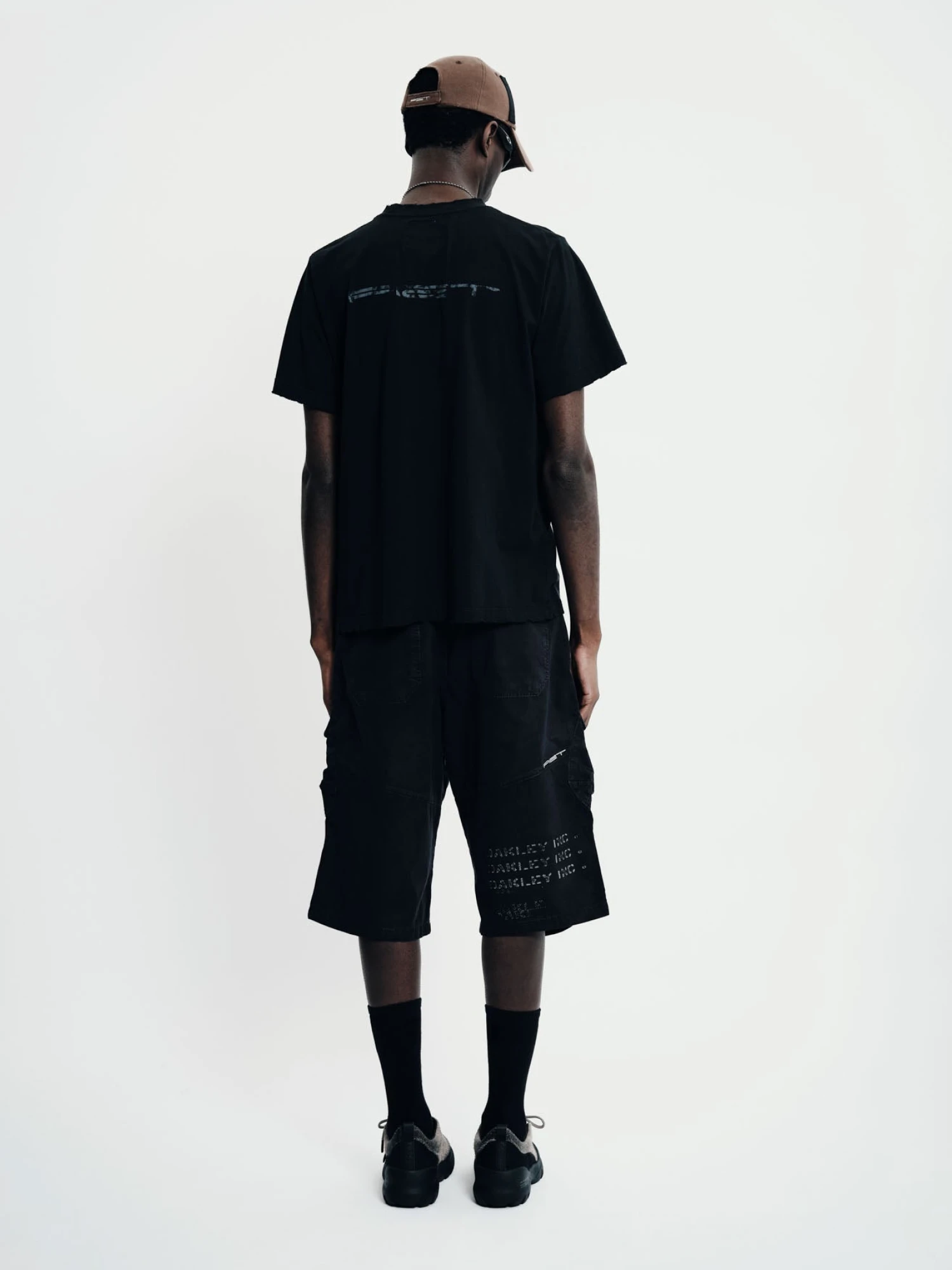Футболка PIET x OAKLEY Nano Logo Ripped Vintage Black