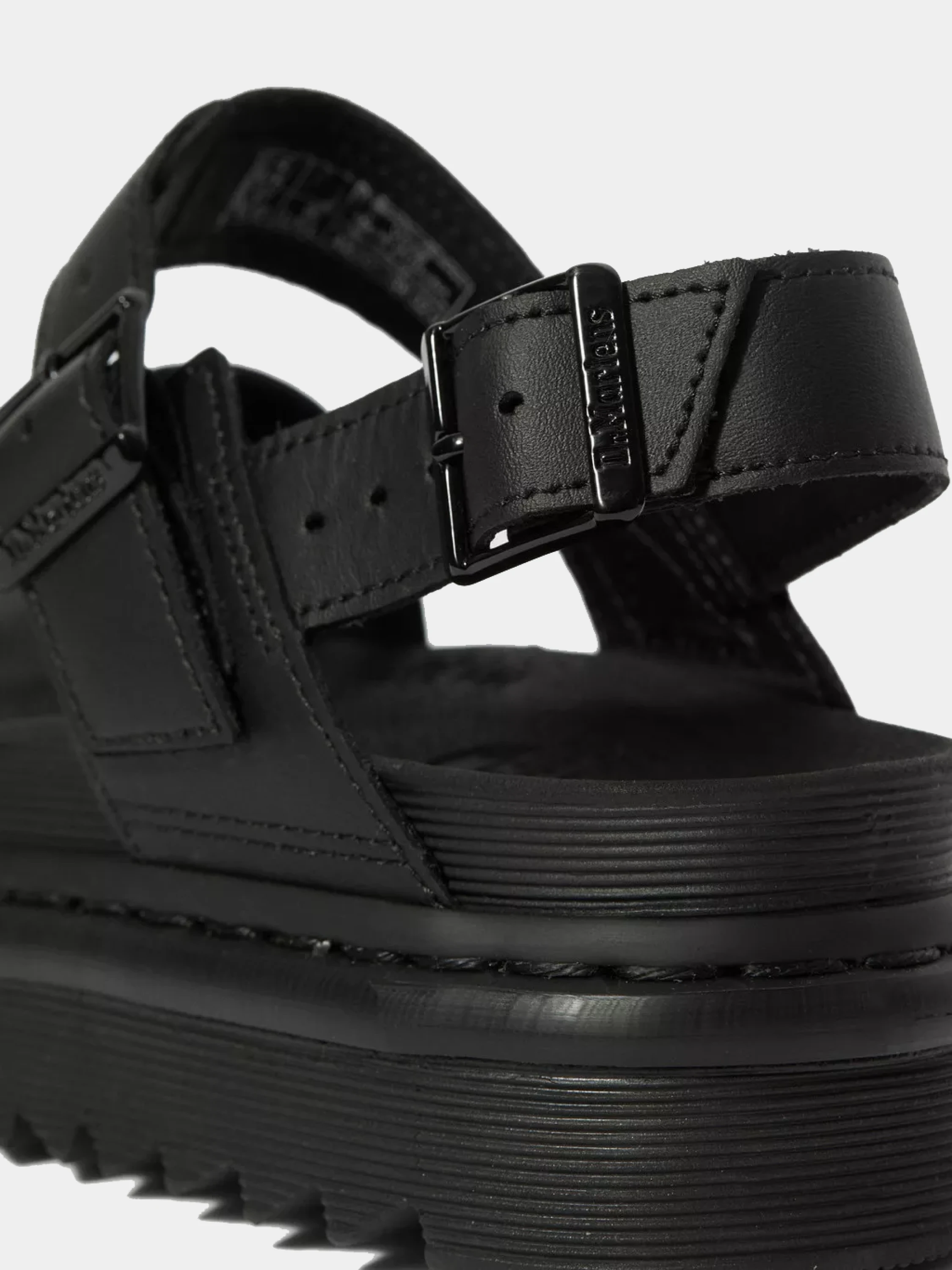Сандалии Dr. Martens Voss Hydro Leather Black