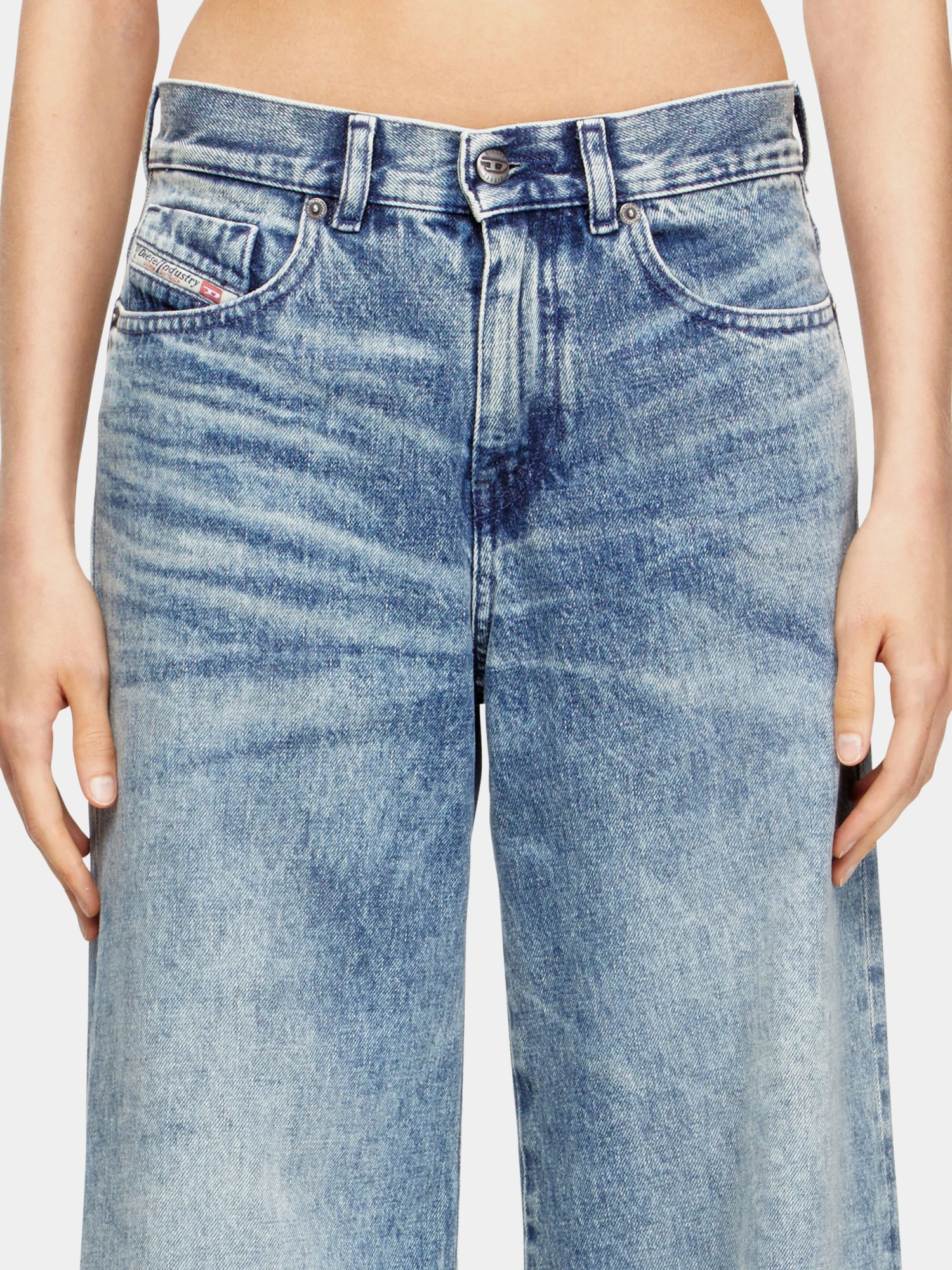 Женские джинсы Diesel 1978 D-Akemi-Fsh Light Blue