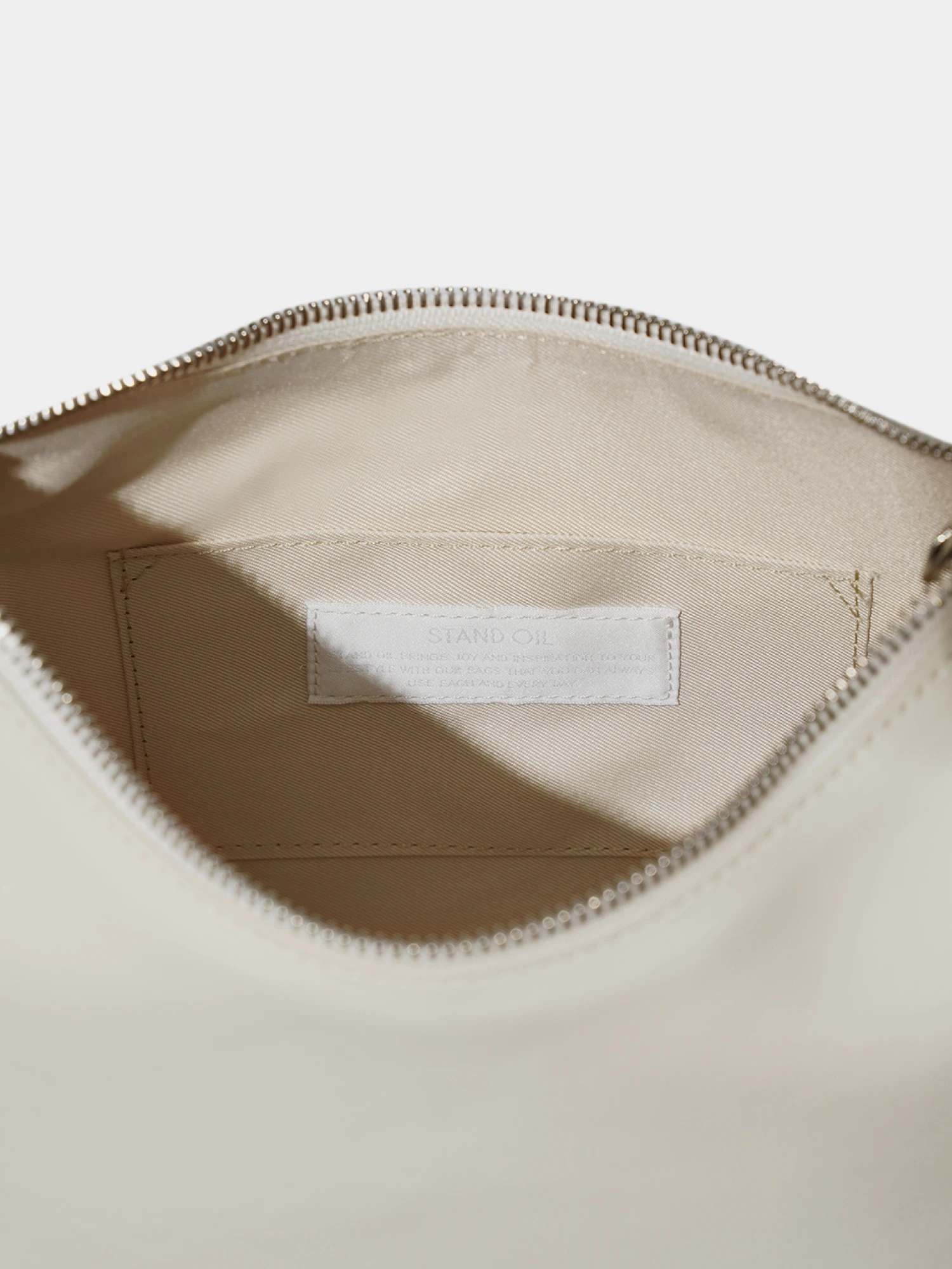 Женская сумка STAND OIL Plump Bag Cream