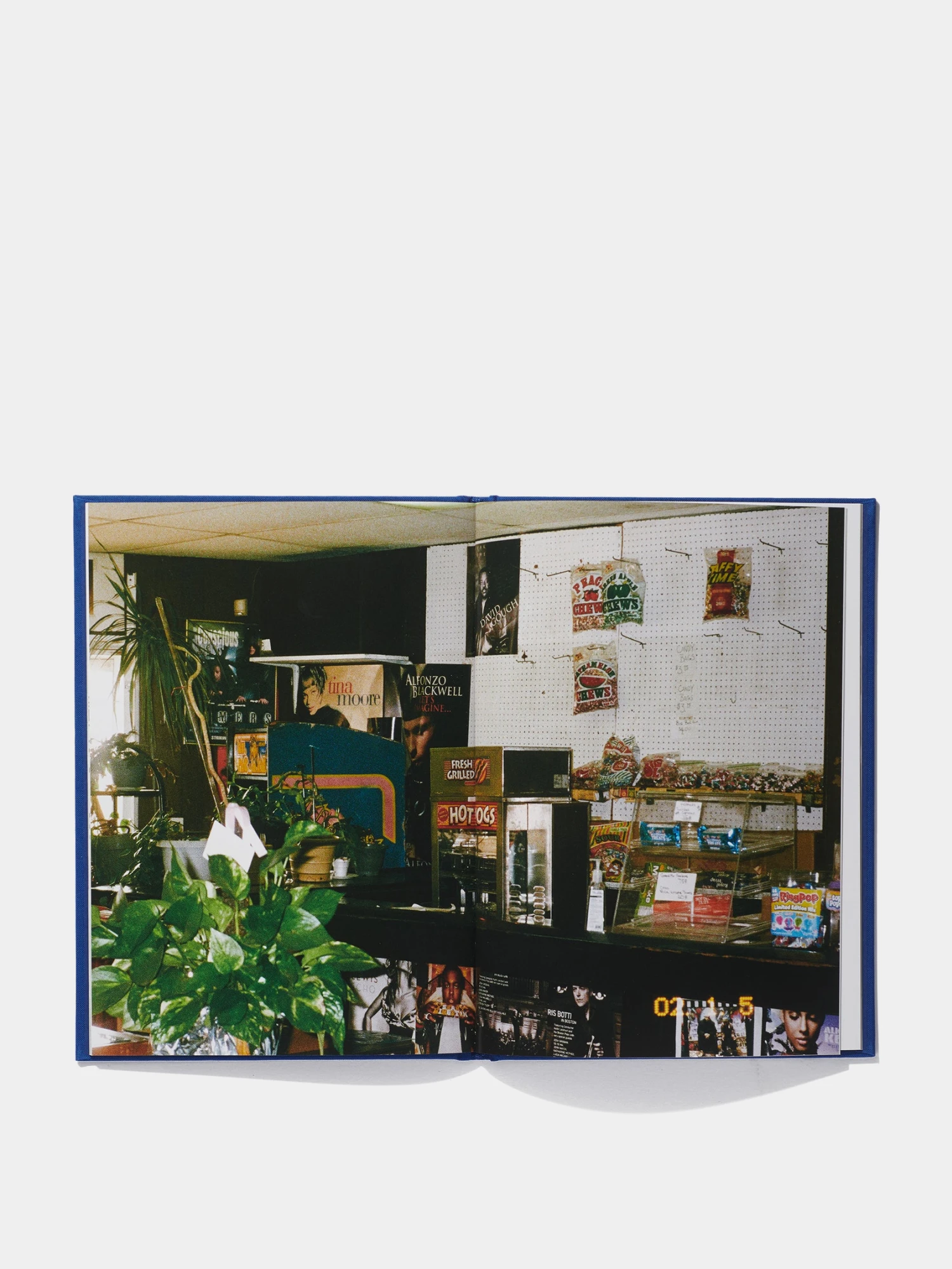 Книга Études Martine Syms - Strait