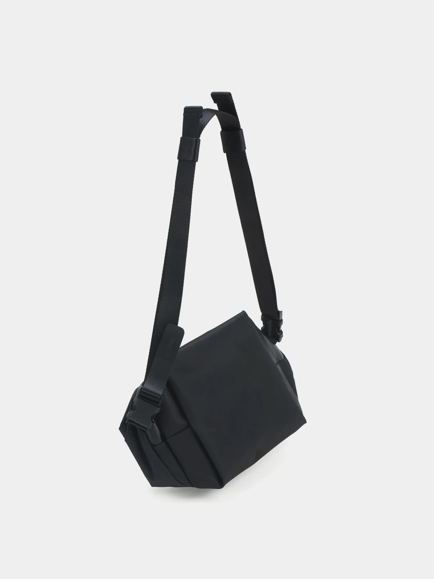Сумка COTE&CIEL Neda Komatsu Onibegie Nylon Black