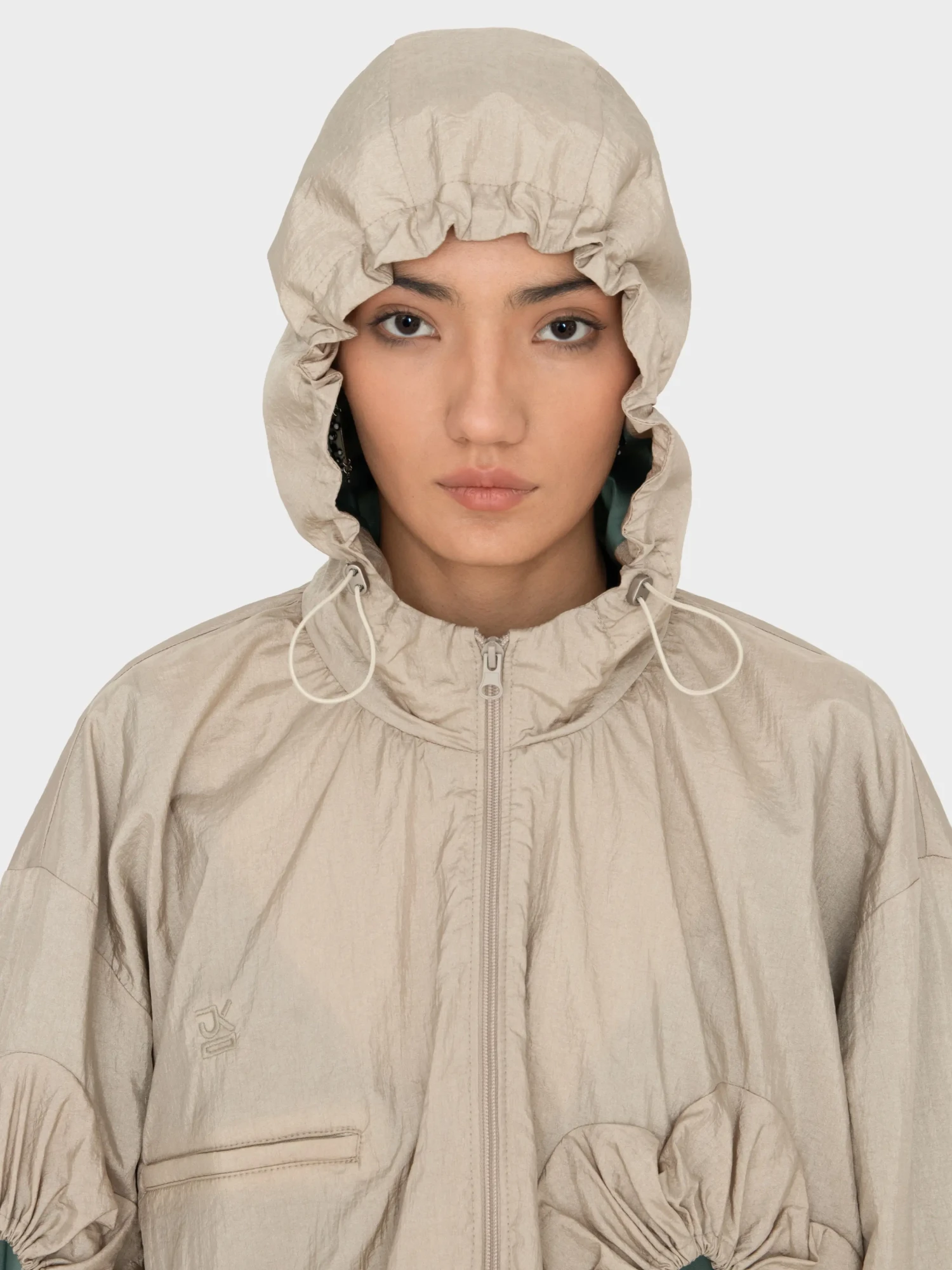 Женская ветровка J.KIM Flower Beige