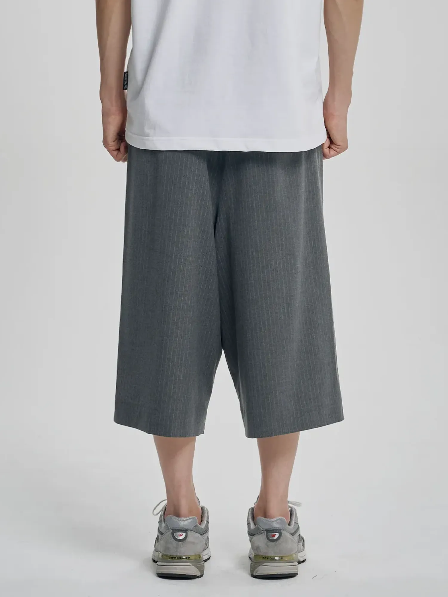 Шорты AJOBYAJO One Tuck Stripe Bermuda Grey