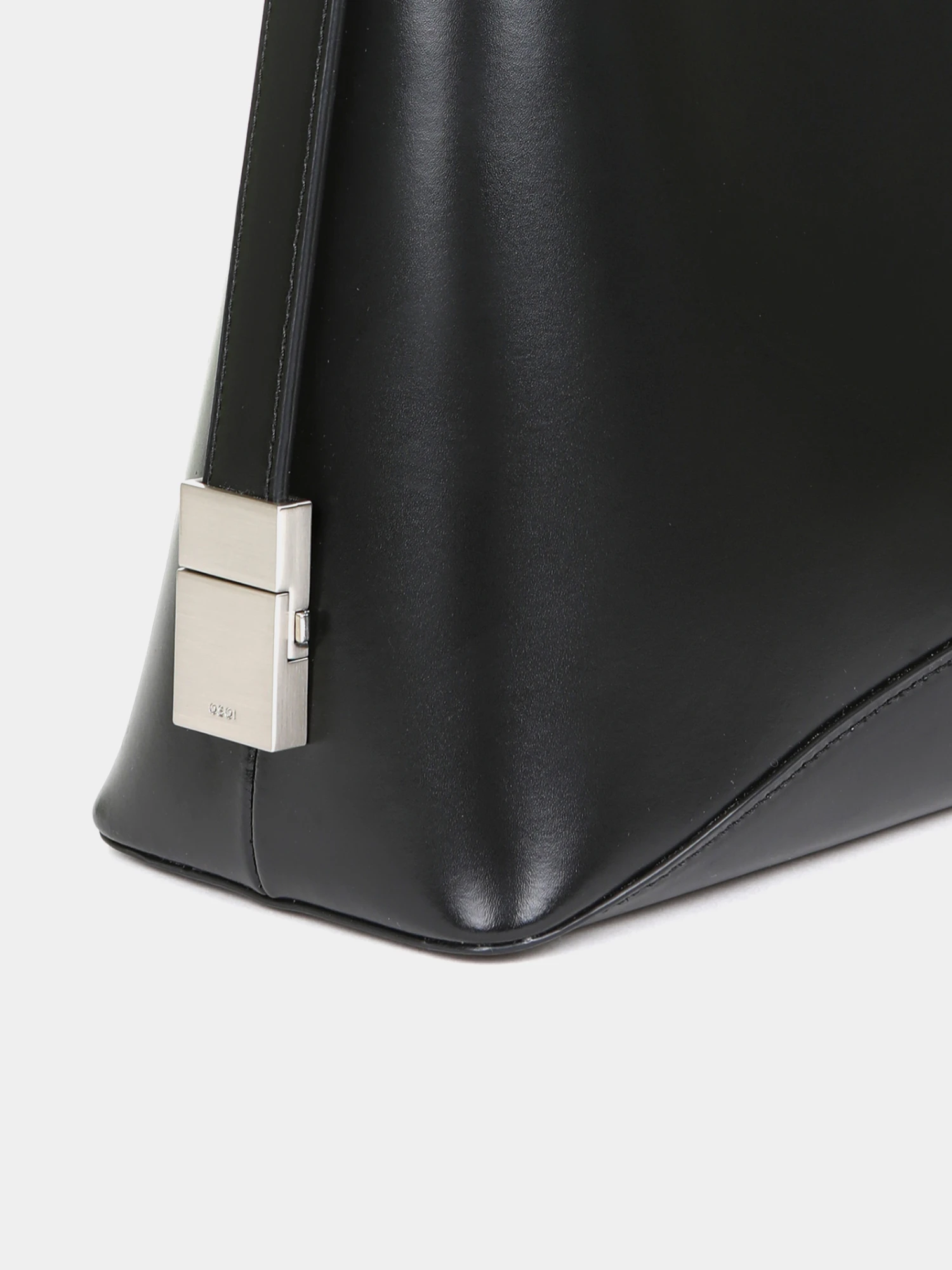 Сумка OSOI Egg Hobo Black