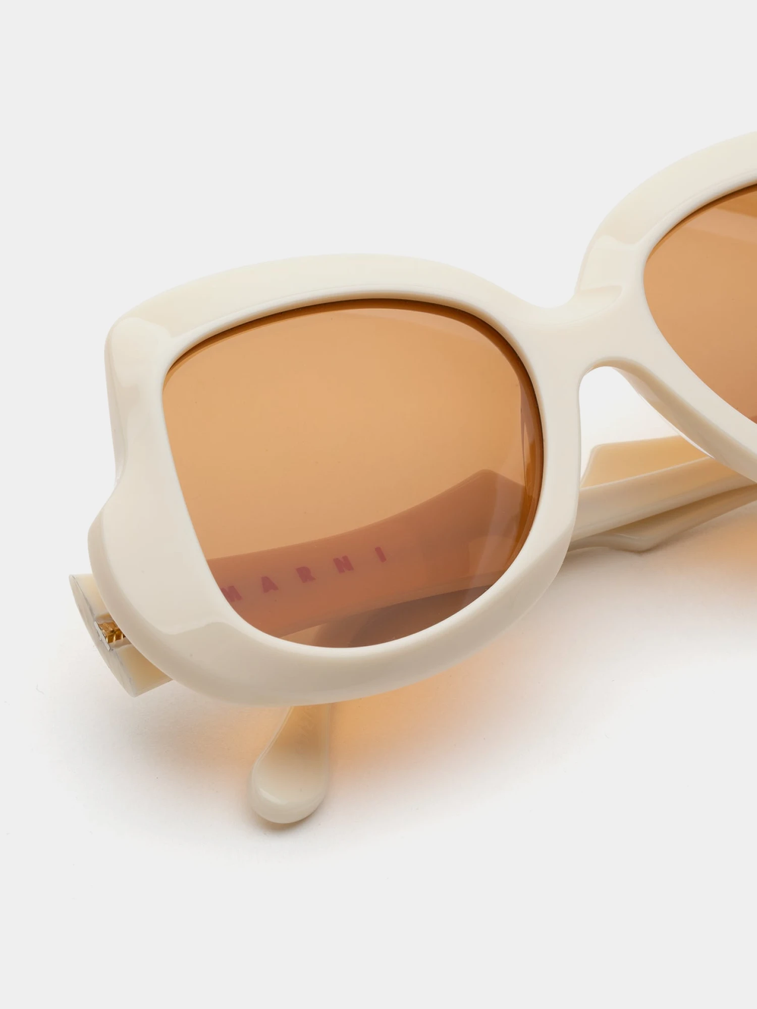 Очки MARNI Quelyfish Cream