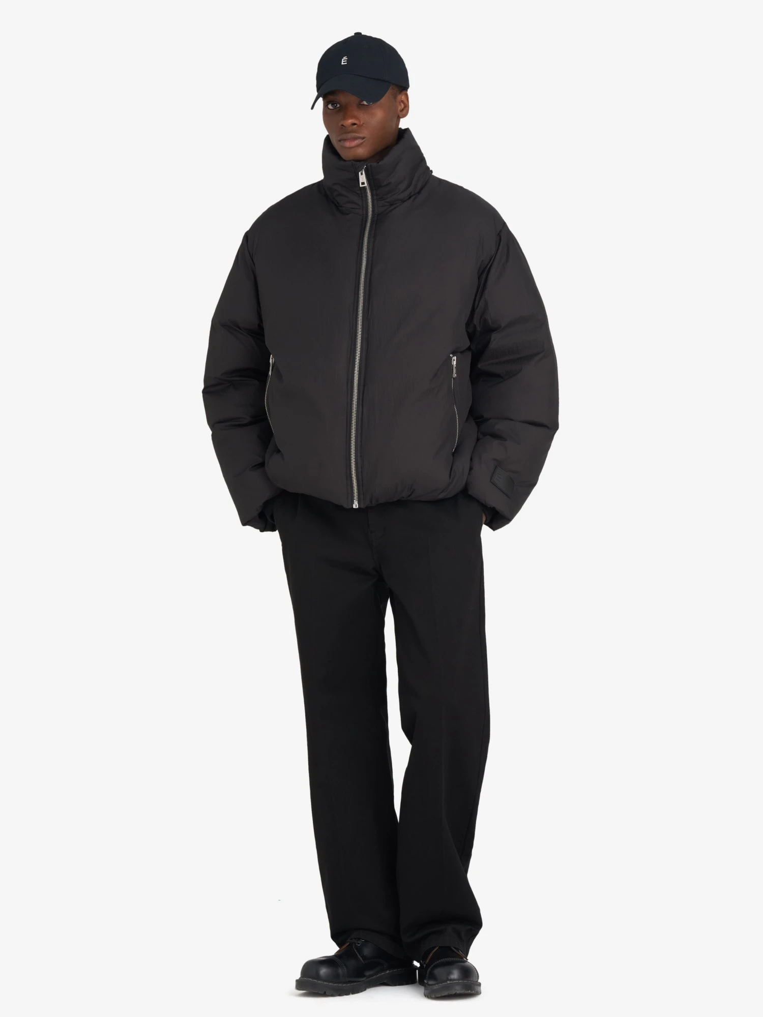 Пуховик Études Boxy Down Jacket Black
