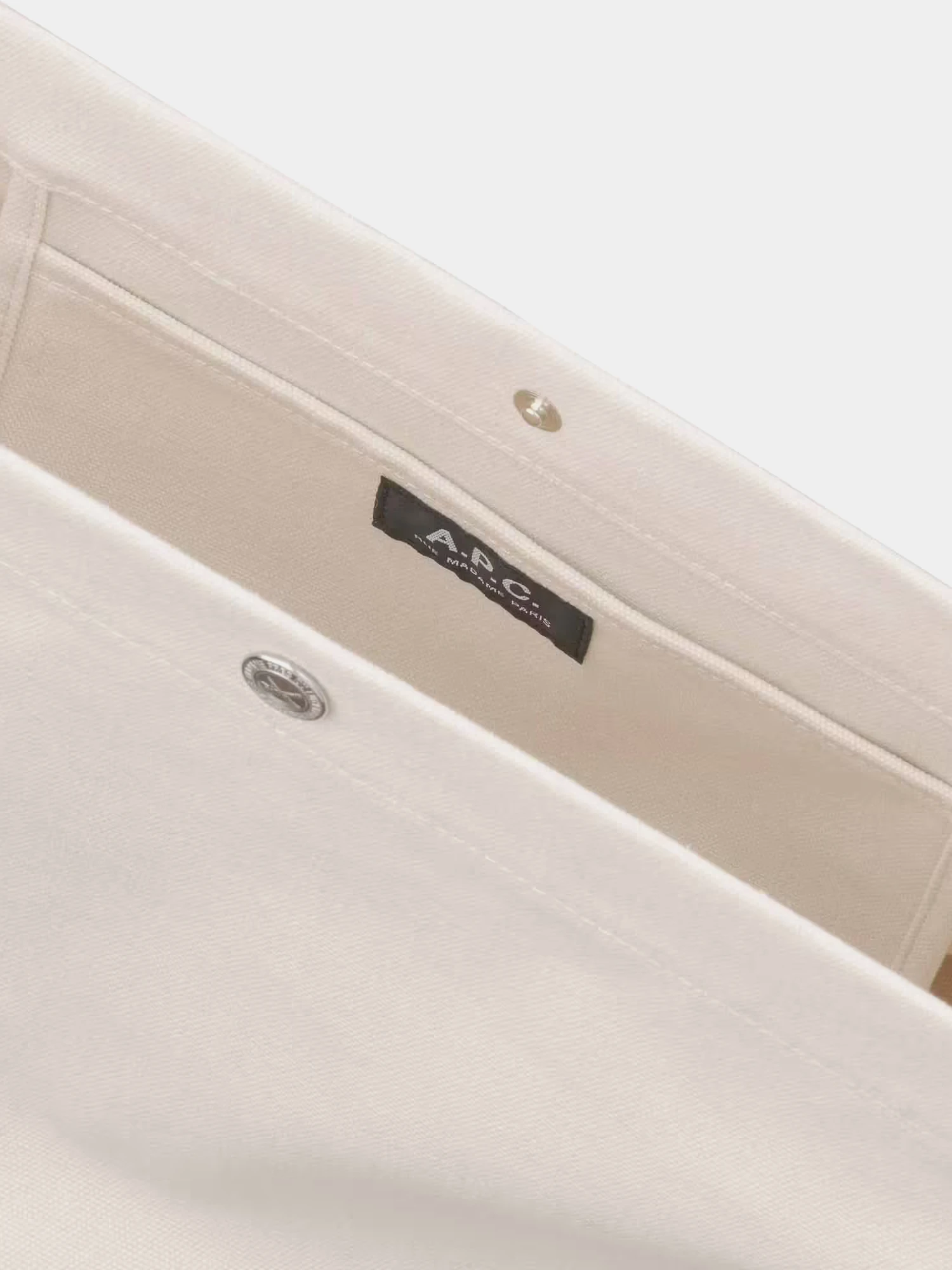 Сумка A.P.C. Journal Satchel Beige