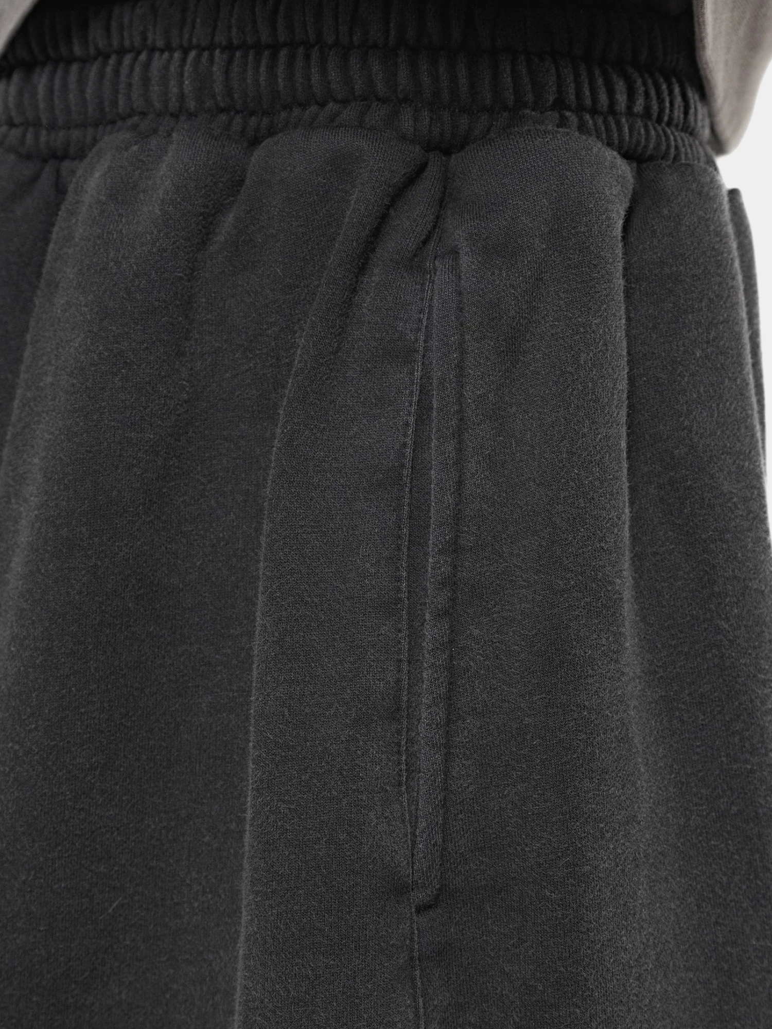 Шорты ARNODEFRANCE Terry Mega Washed Black