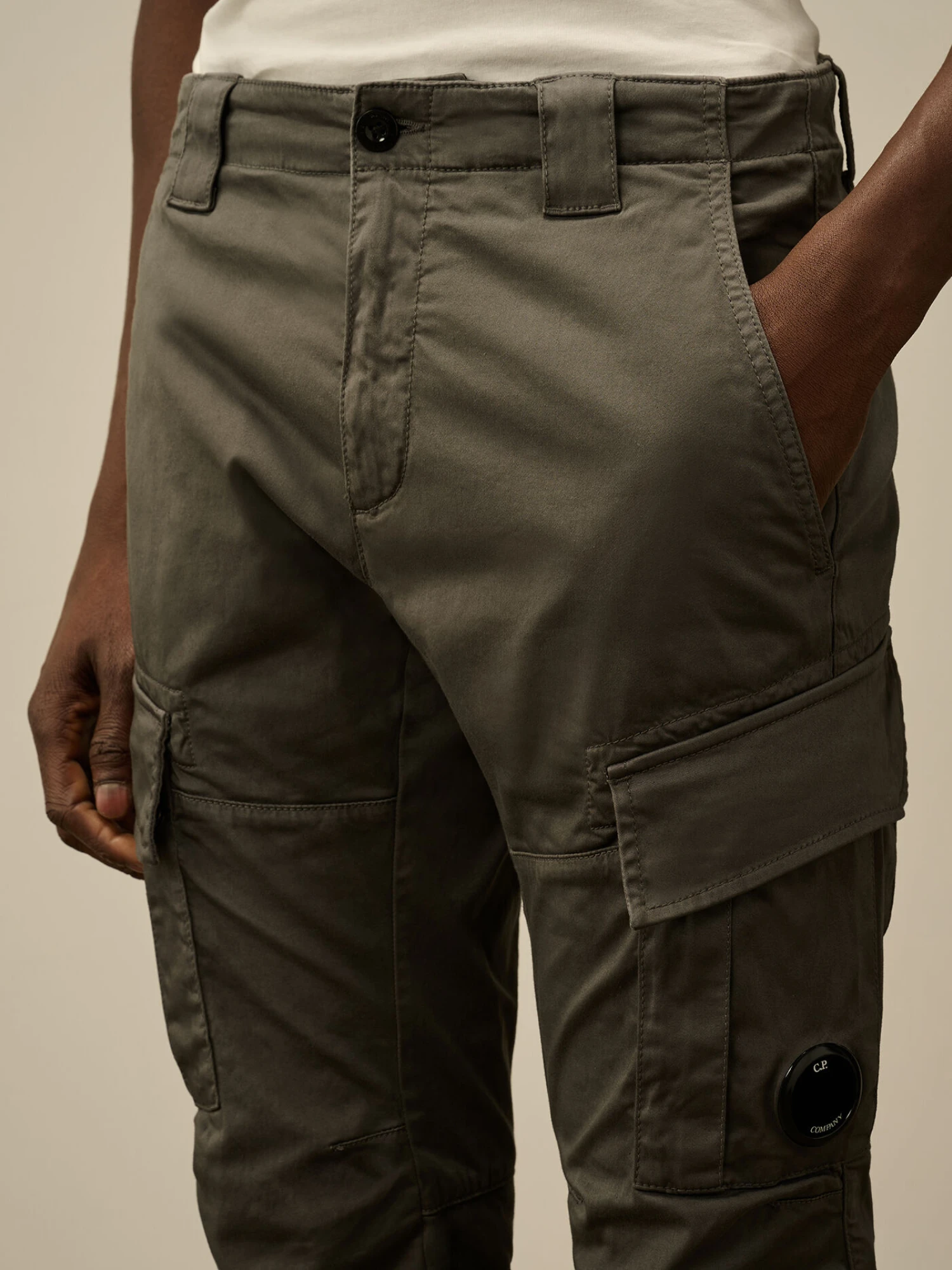 Брюки C.P. Company Stretch Sateen Cargo Lens Smoked Pearl