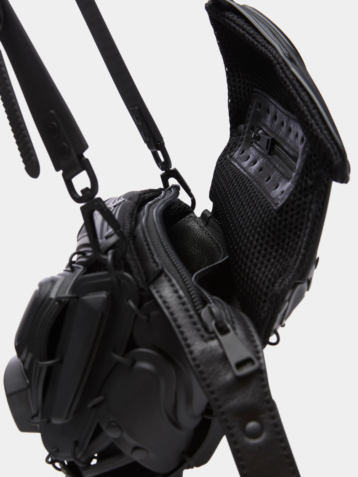 Сумка INNERRAUM Object I02 Clutch / Crossbody Matt Black