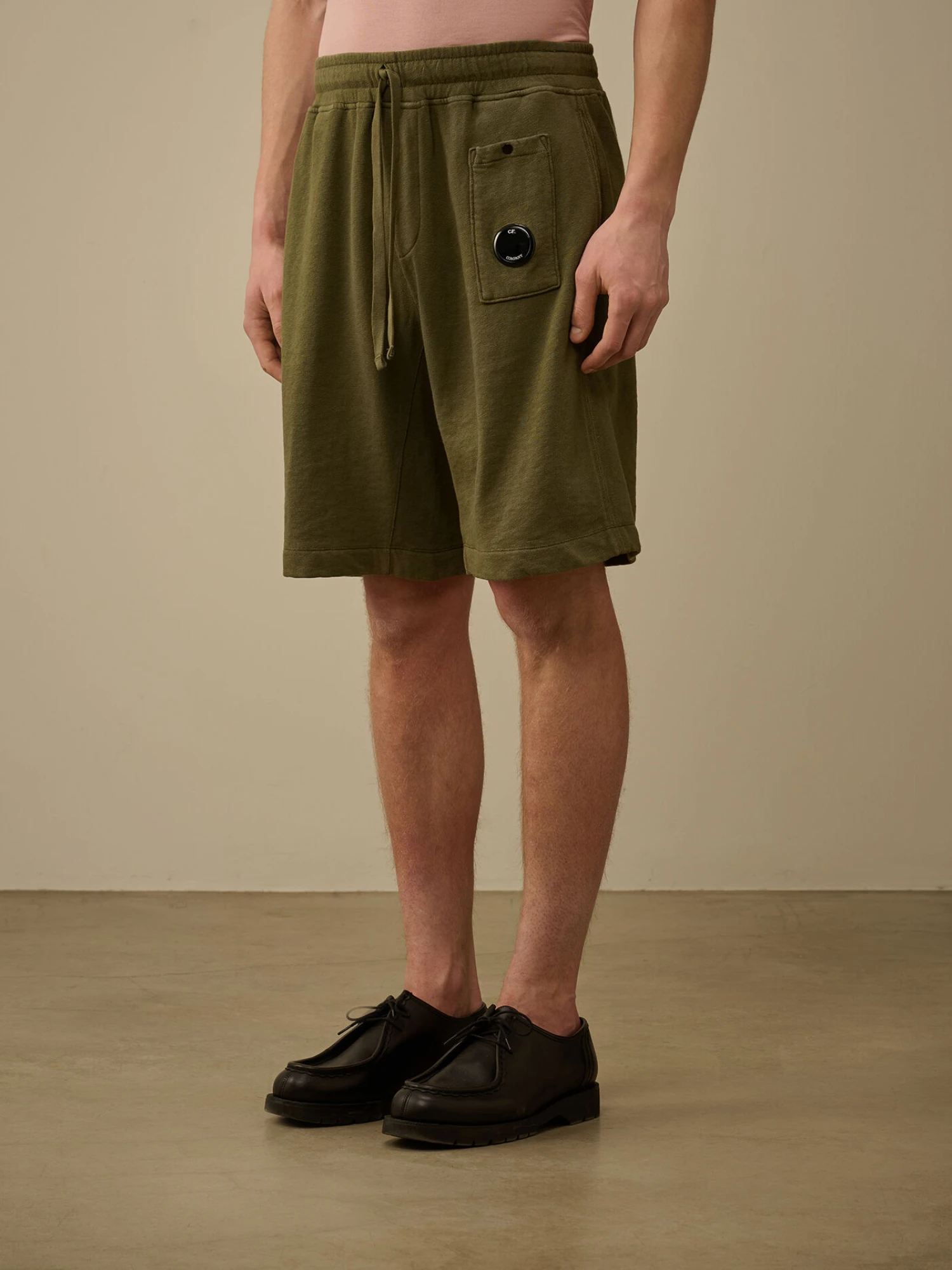 Шорты C.P. Company Malfilè Fleece Lens Thyme Green
