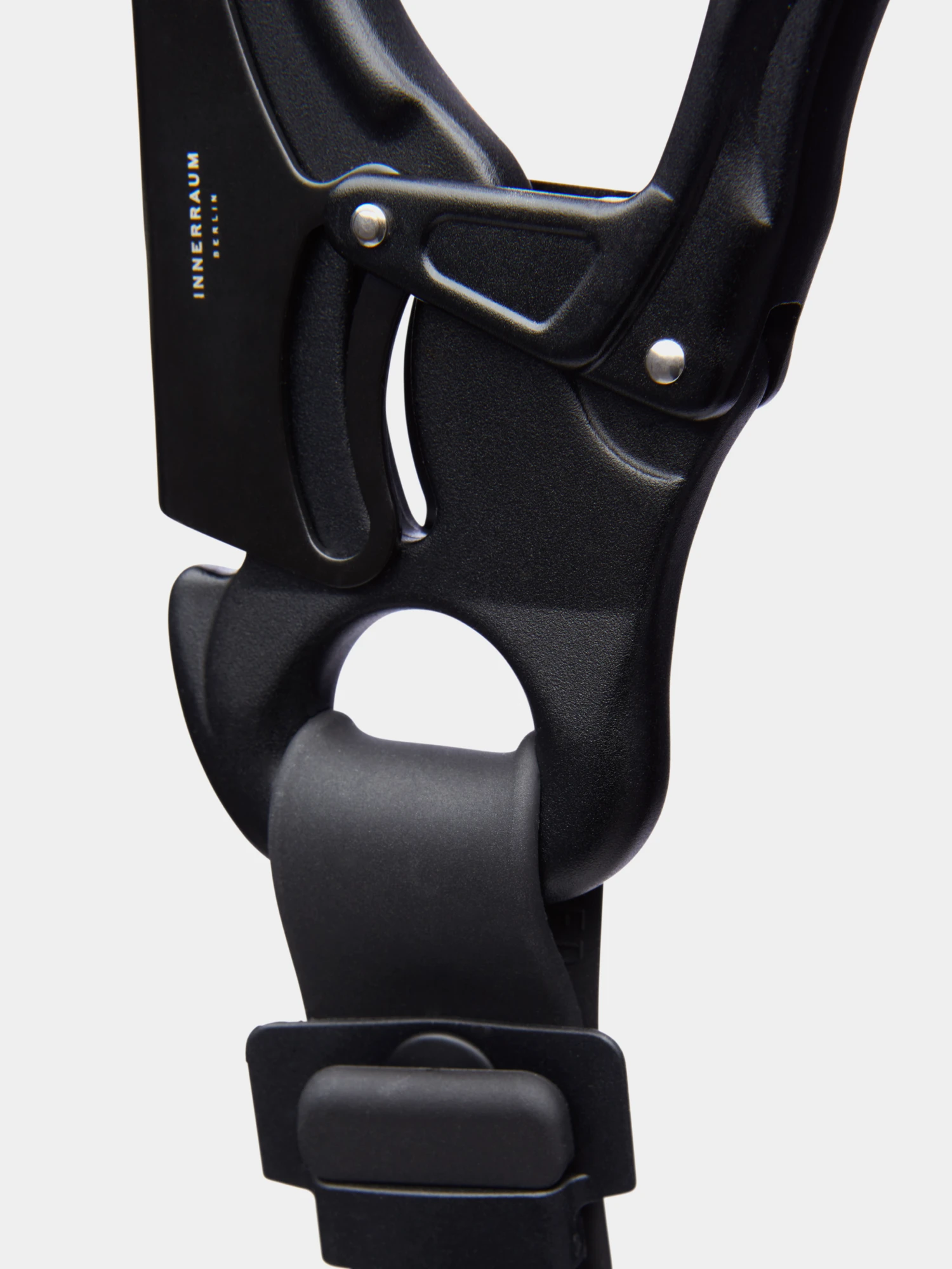 Брелок INNERRAUM Object K05 Hook Key Holder Ring Matt Black