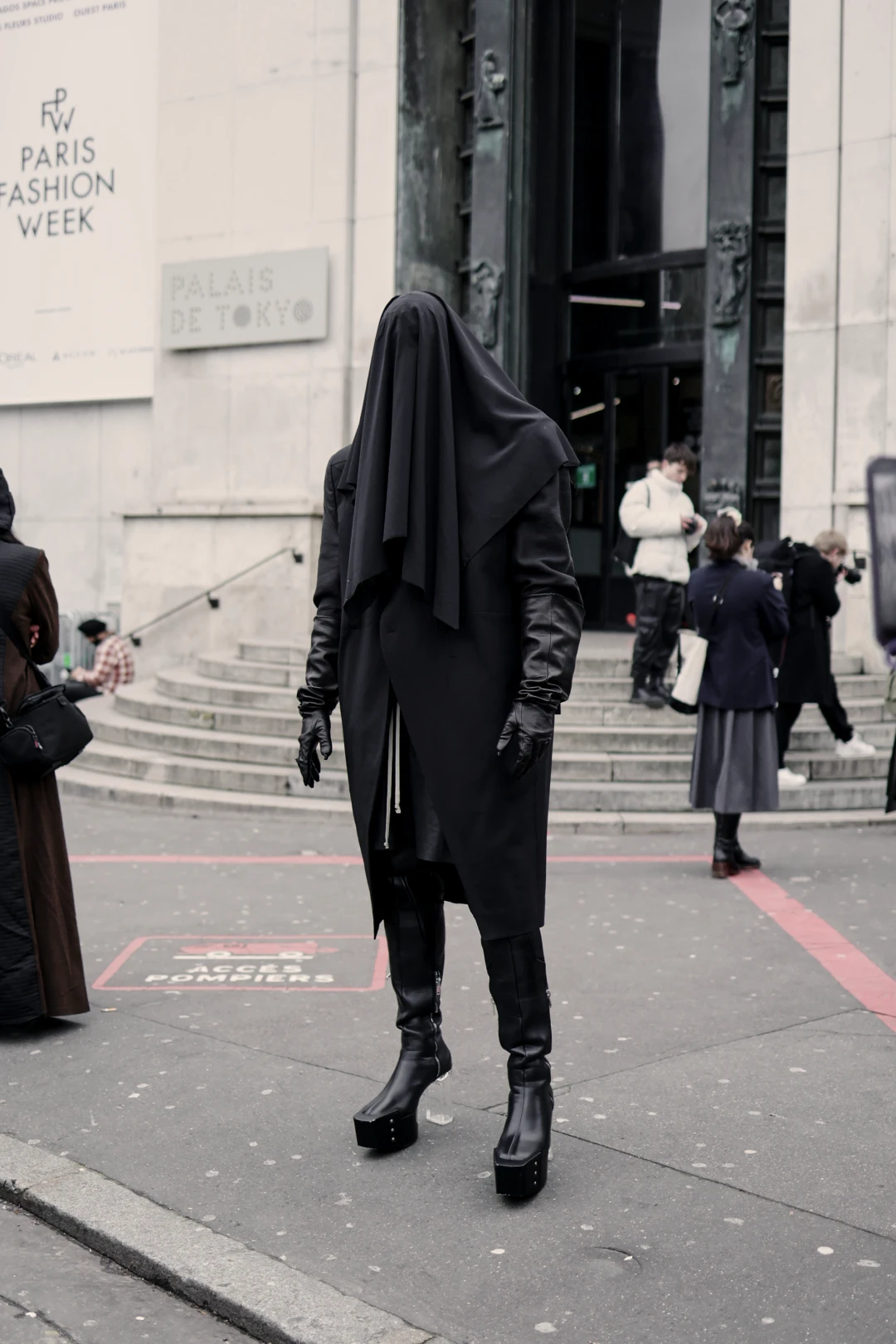Кадры перед показом Rick Owens FW’25