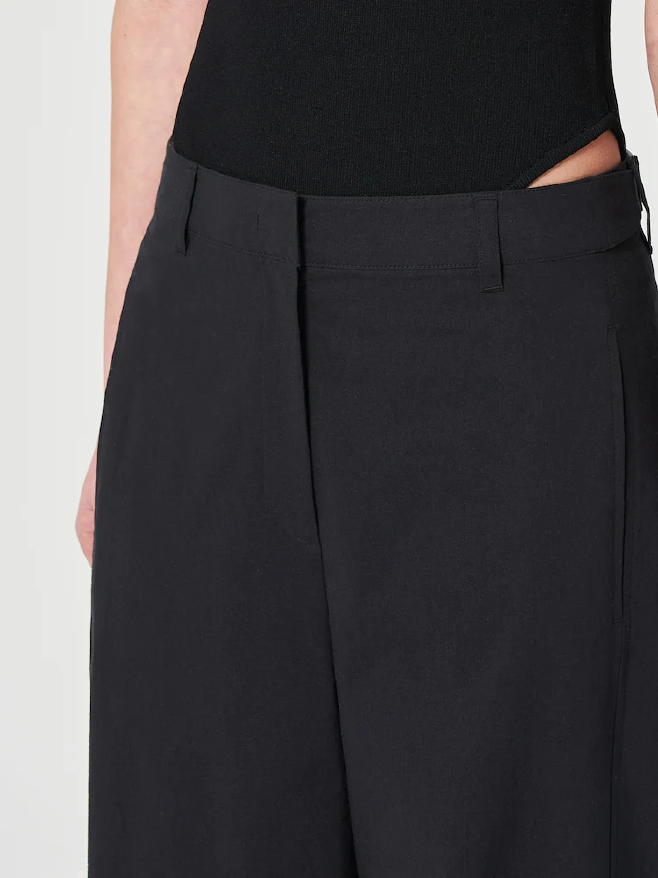 Брюки JUUN.J Buckle Detail Cotton Pants Black