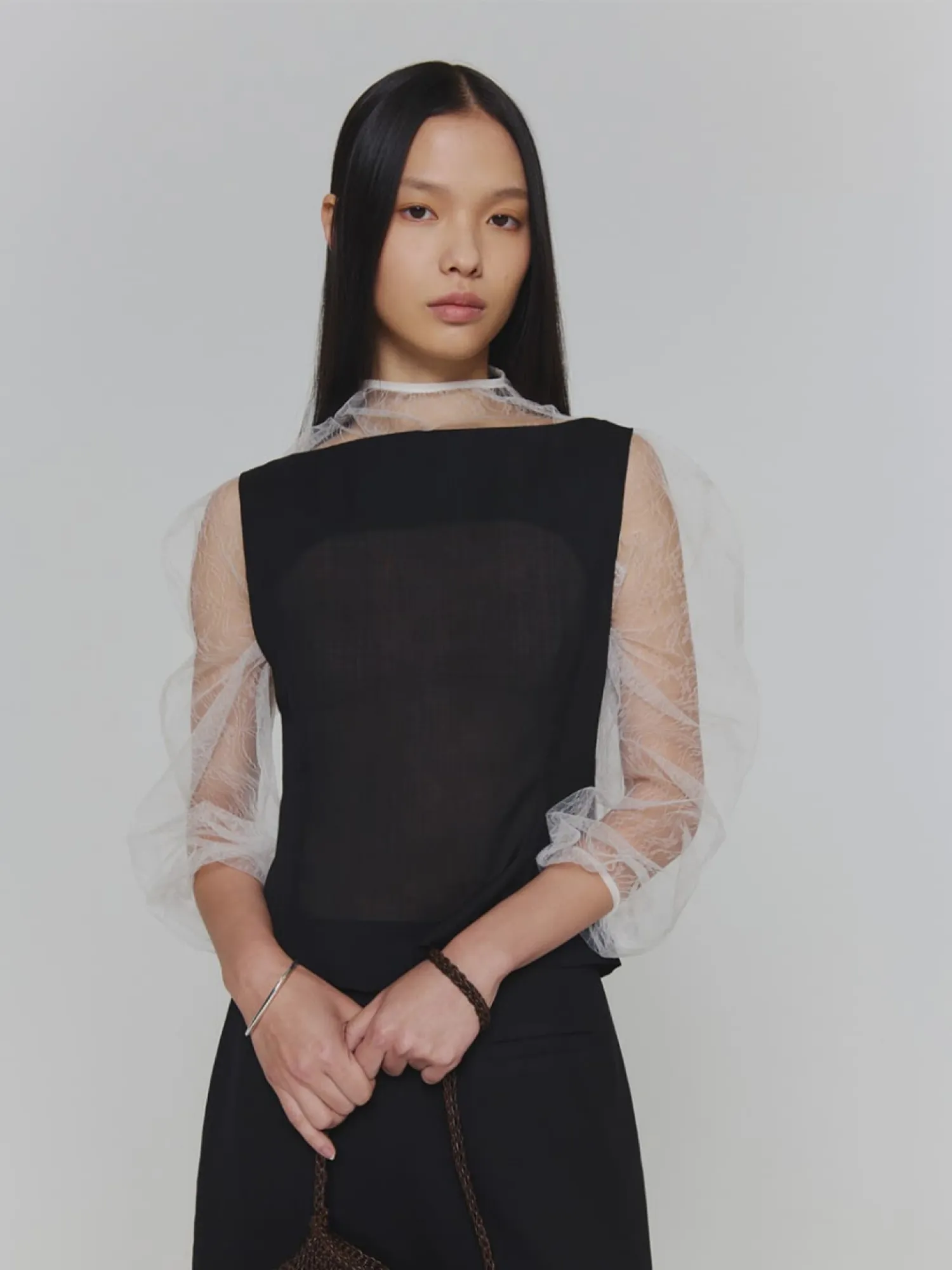 Женский жилет AMOMENTO Scoop Neck Two Way Black