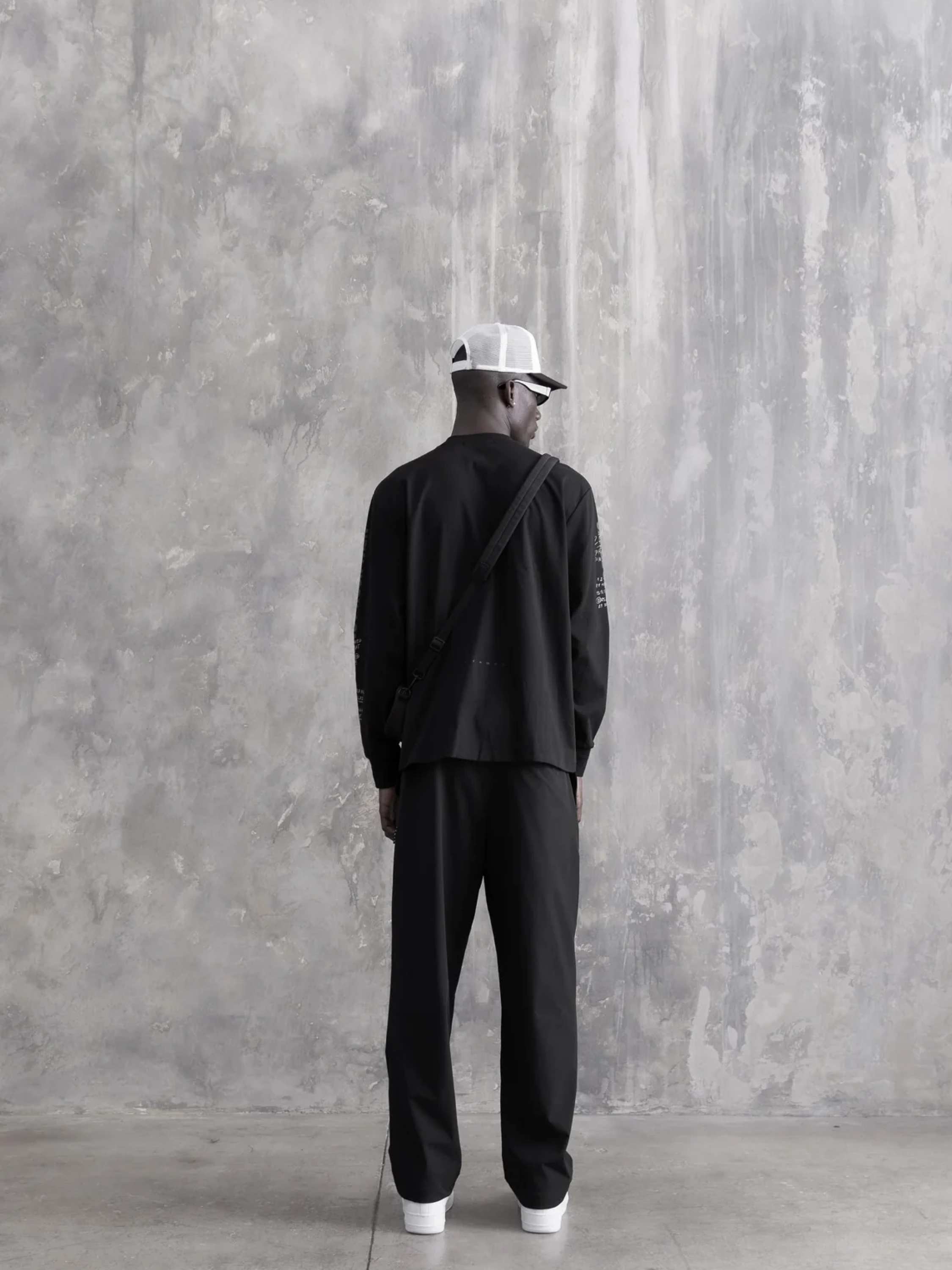 Лонгслив Stampd LS Locations Relaxed Tee Black