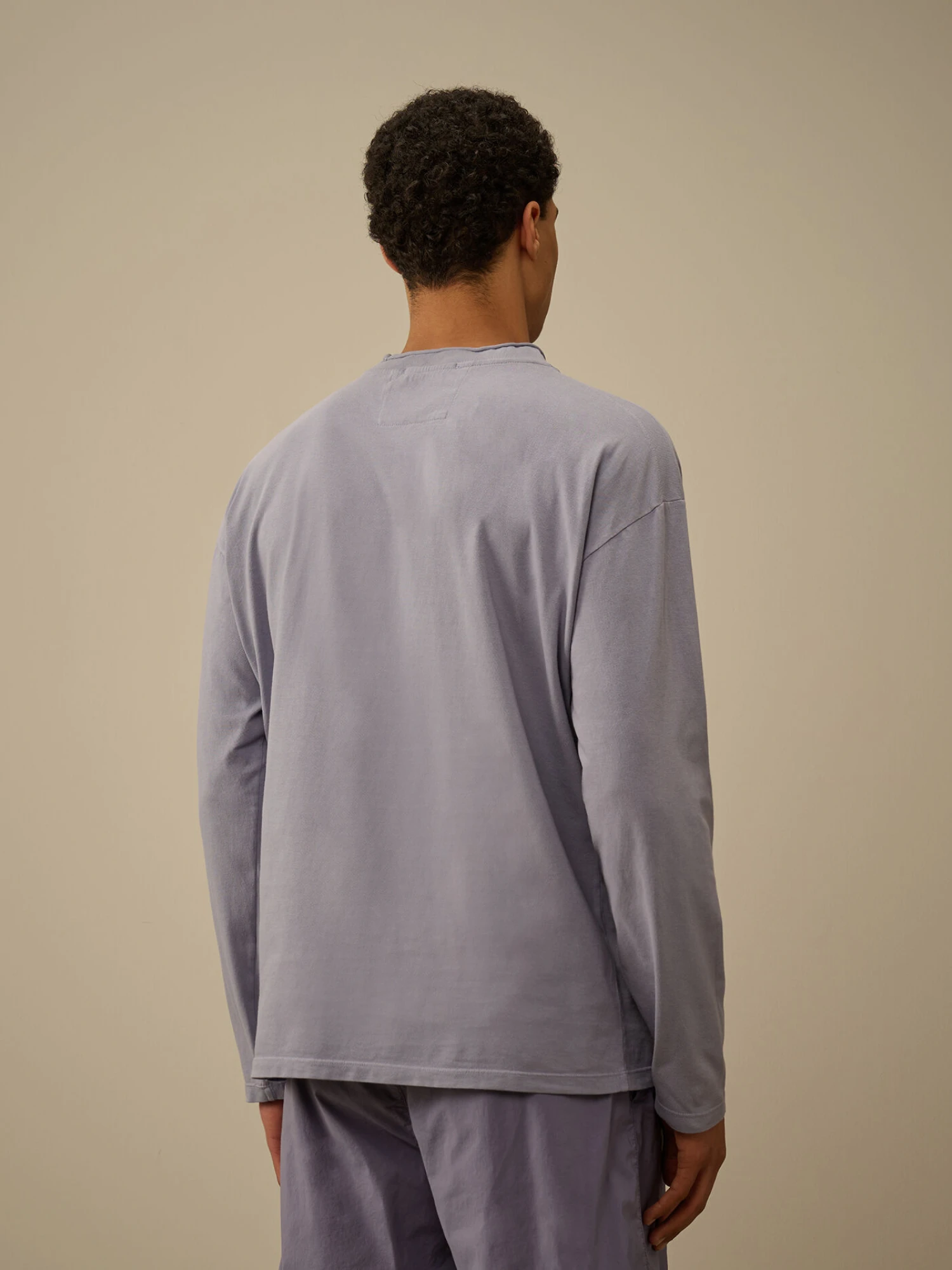 Лонгслив C.P. Company 20/1 Jersey Boxy Logo Lavander Violet
