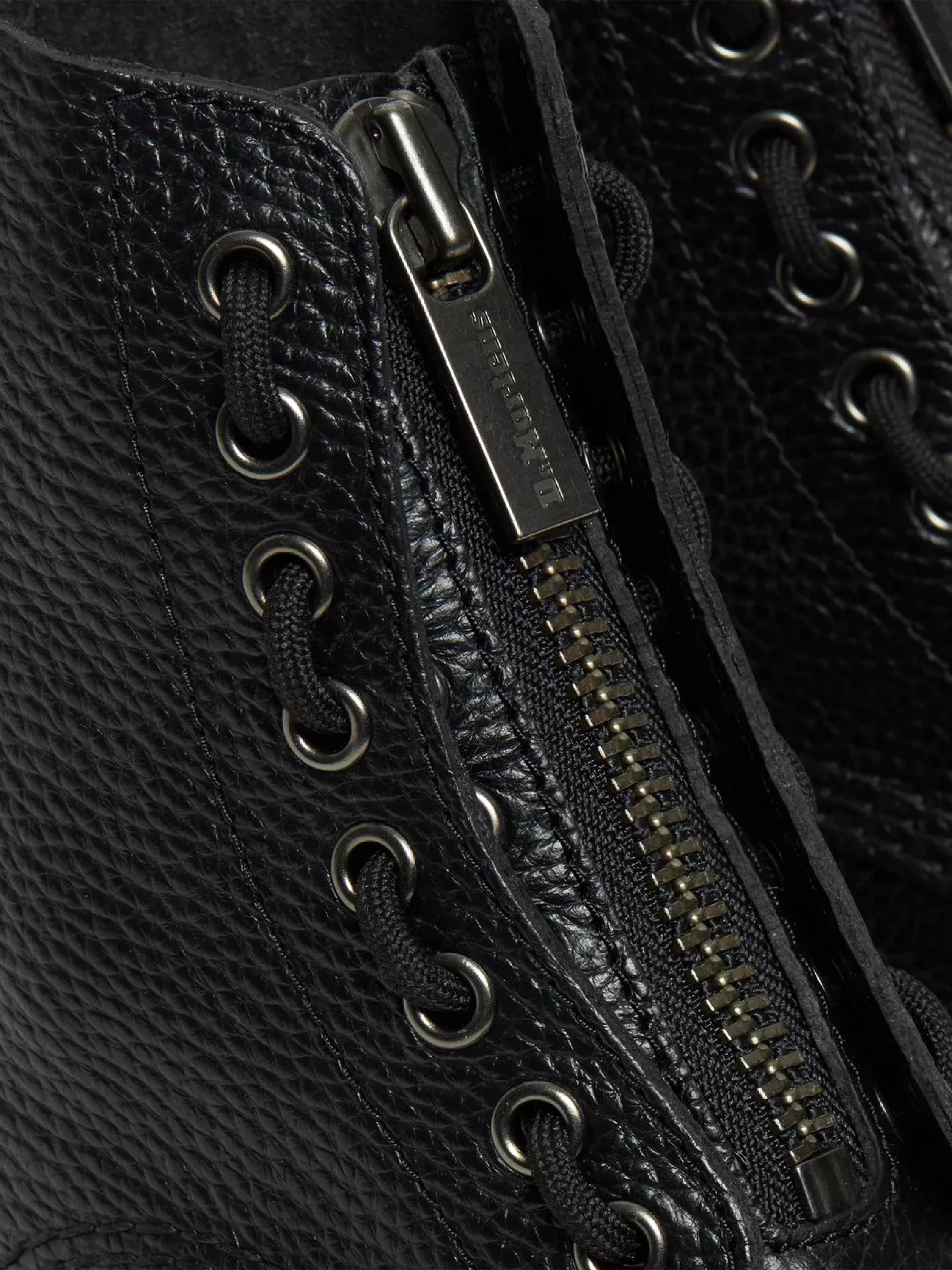 Женские ботинки Dr. Martens Sinclair Milled Black