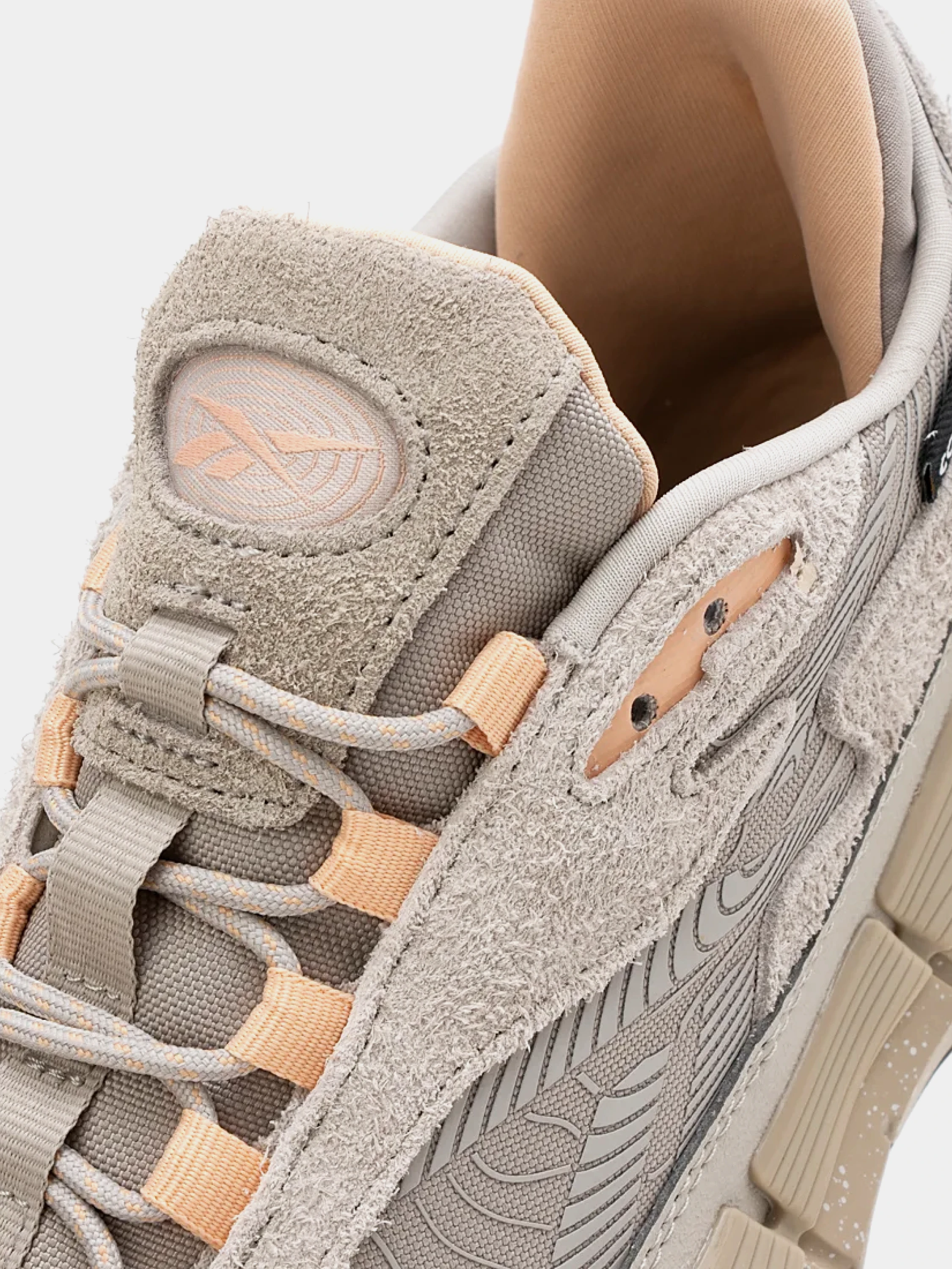 Кроссовки Reebok Zig Kinetica 2.5 Edge Beige