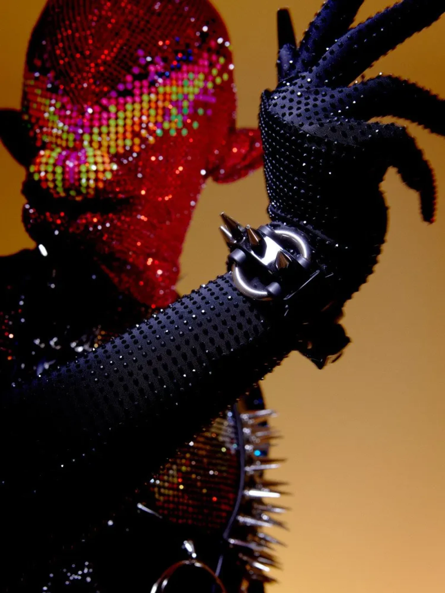 Браслет INNERRAUM Object B01 1 Ring Shiny Spike Black