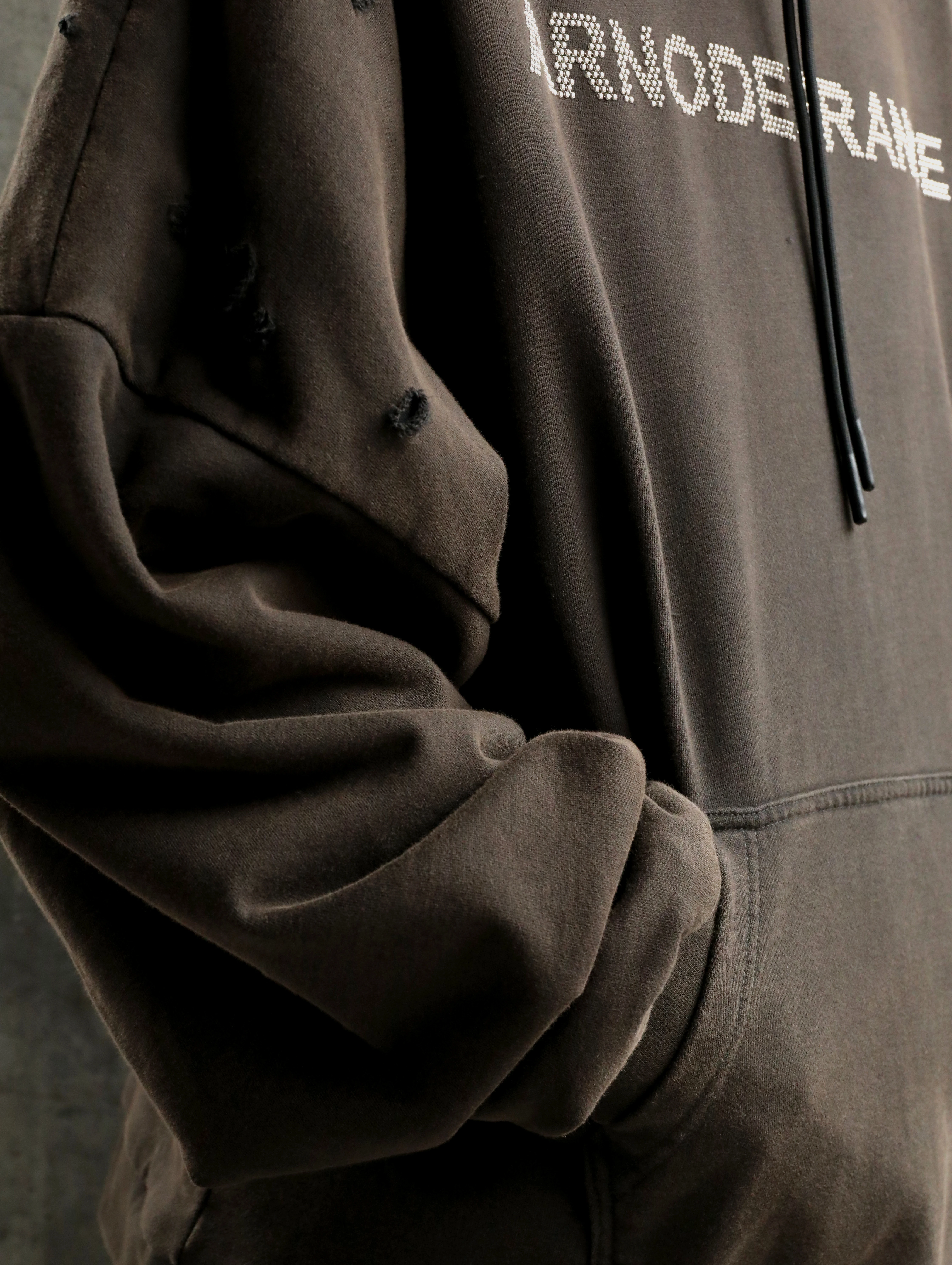 Худи ARNODEFRANCE Mega 'ARNODEFRANCE STUDS' Brown