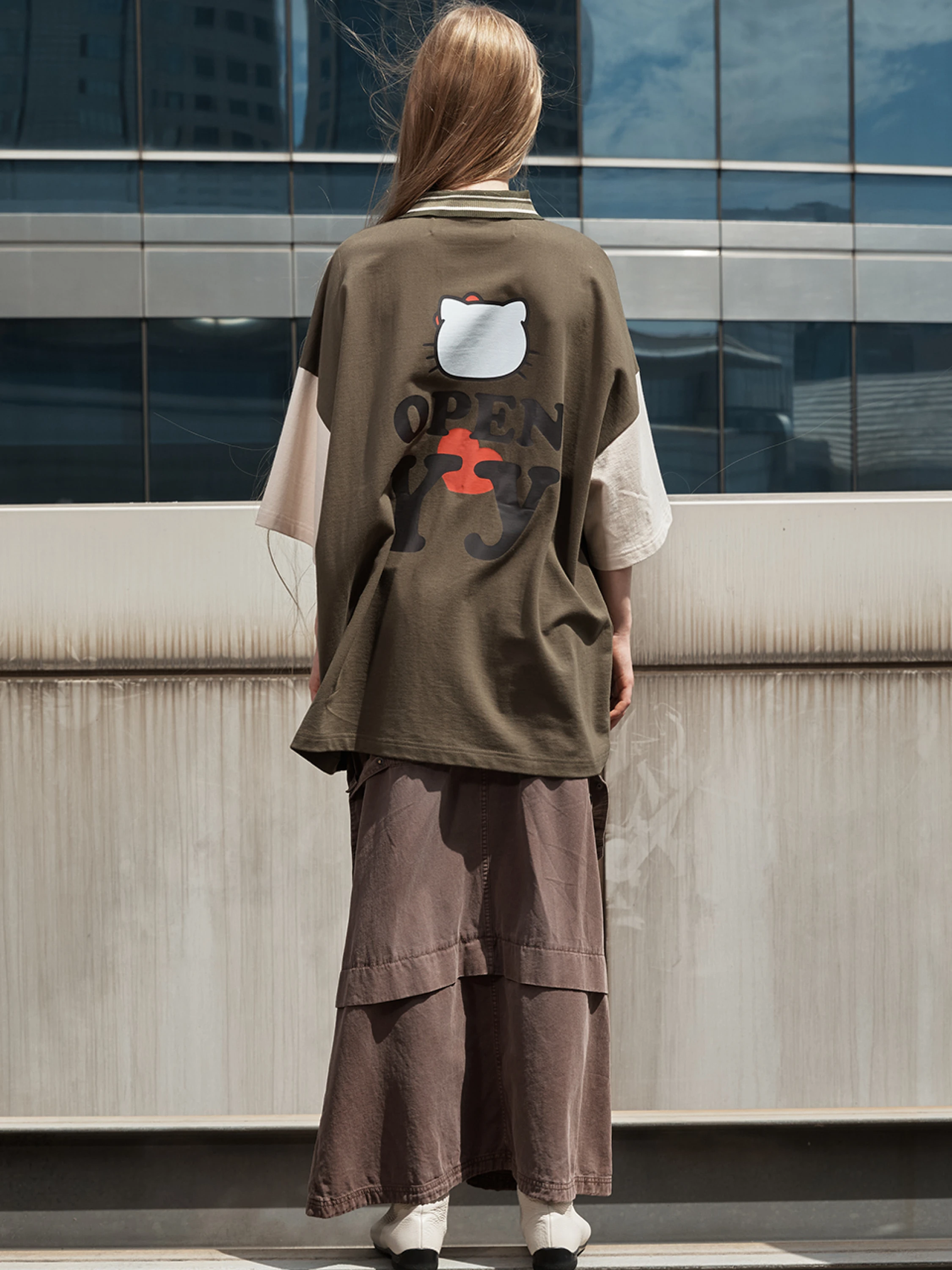 Футболка OPEN YY Hello Kitty x YY Collared T-Shirt Khaki
