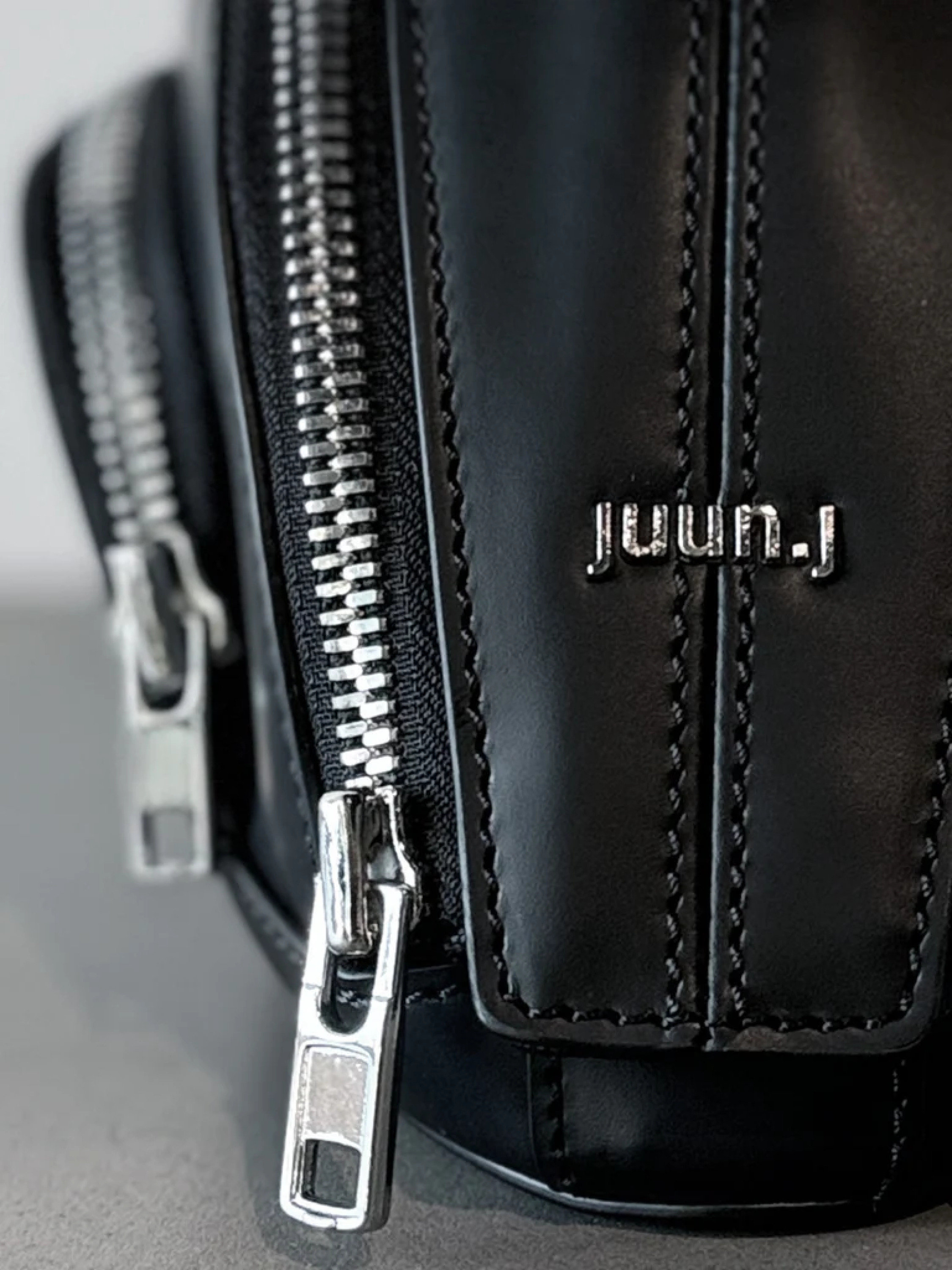 Сумка JUUN.J Monster Mini Bag Black