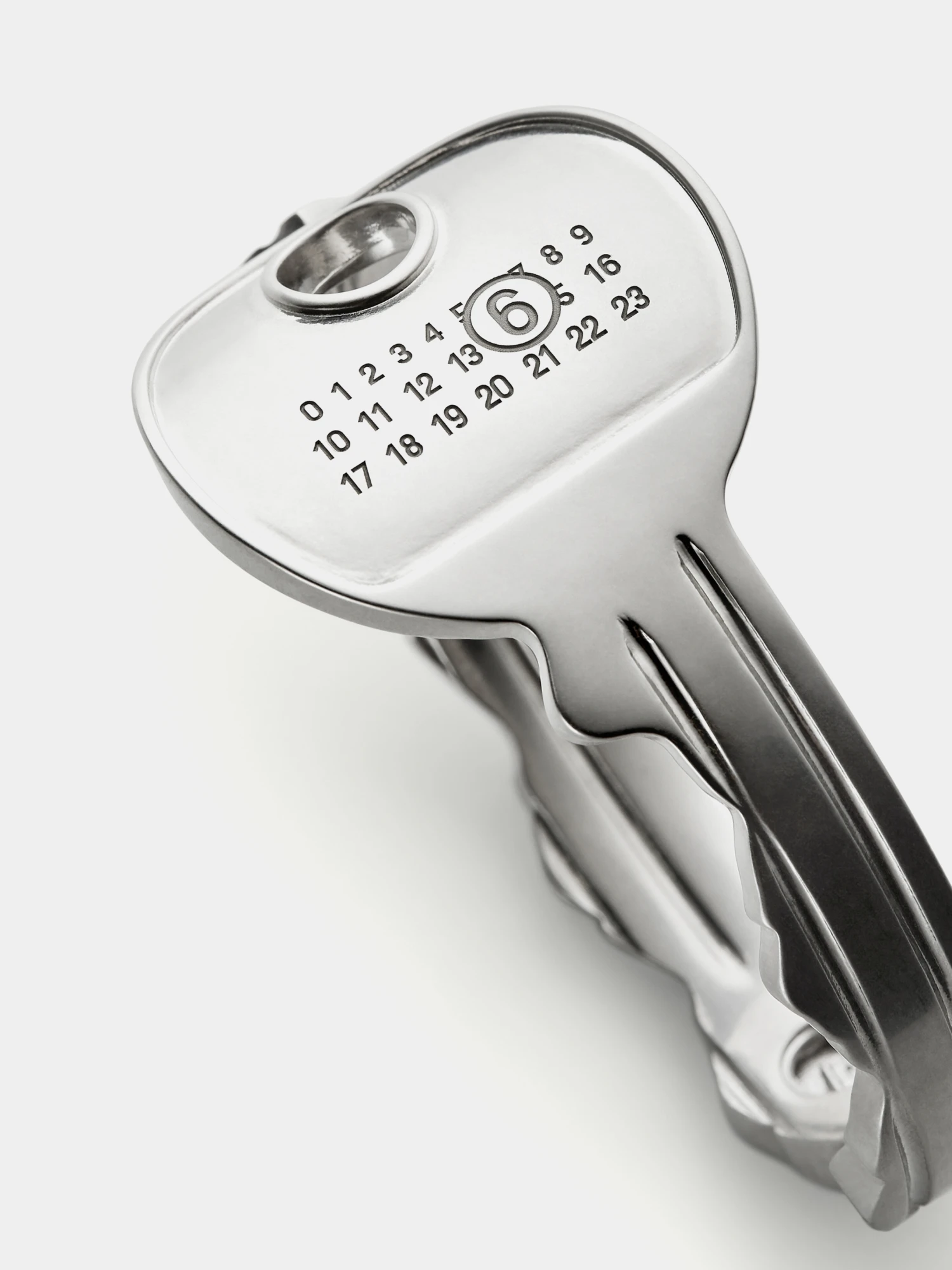 Браслет MM6 Maison Margiela Numeric Signature Key