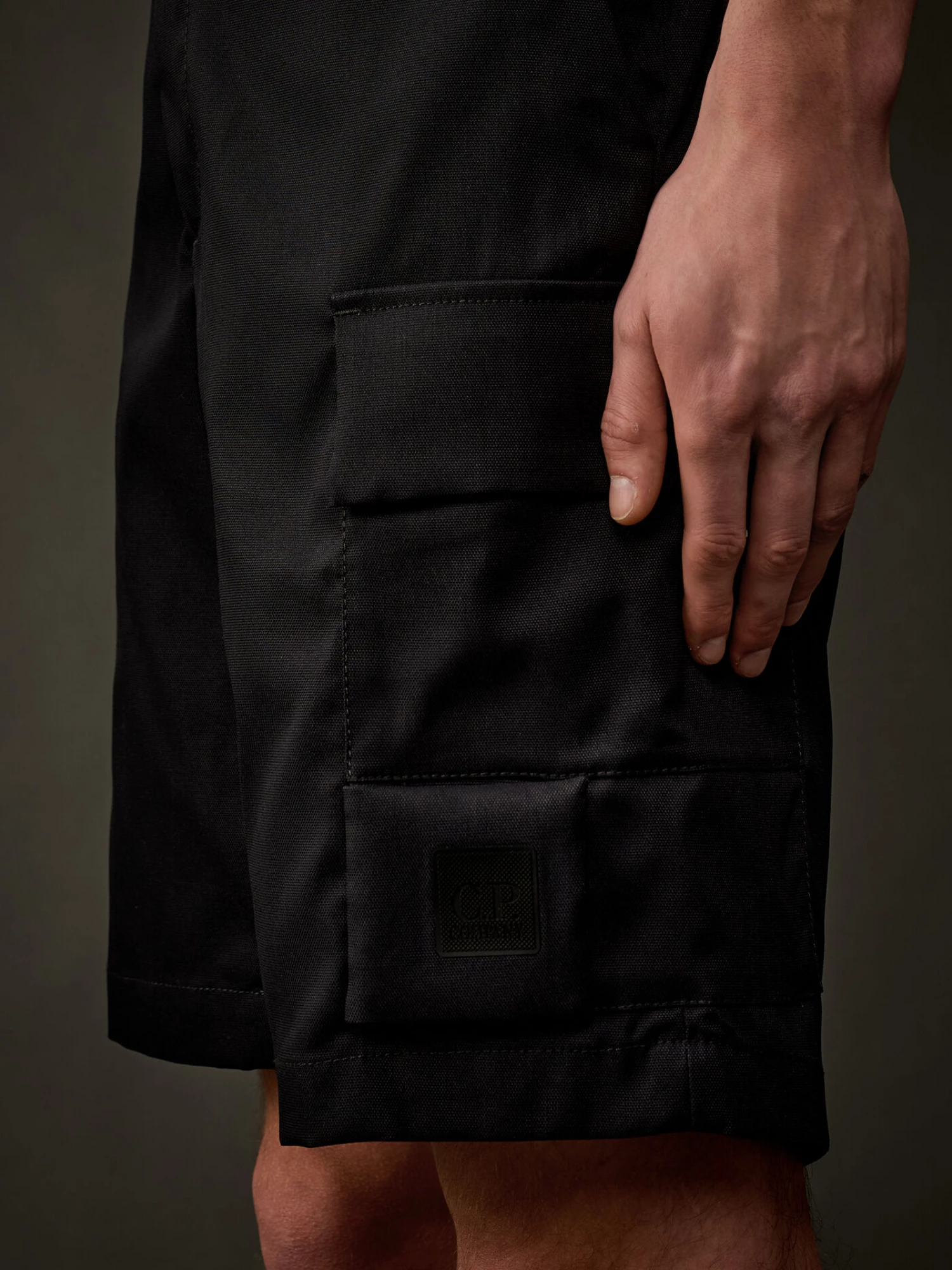 Шорты C.P. Company The Metropolis Series Technical Panama Cargo Black